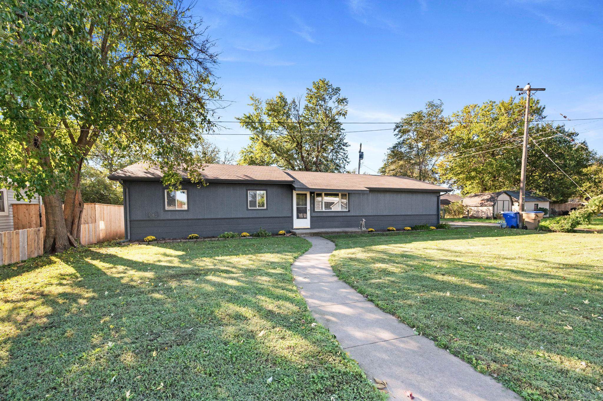 319 E 2nd Avenue Cheney KS 67025