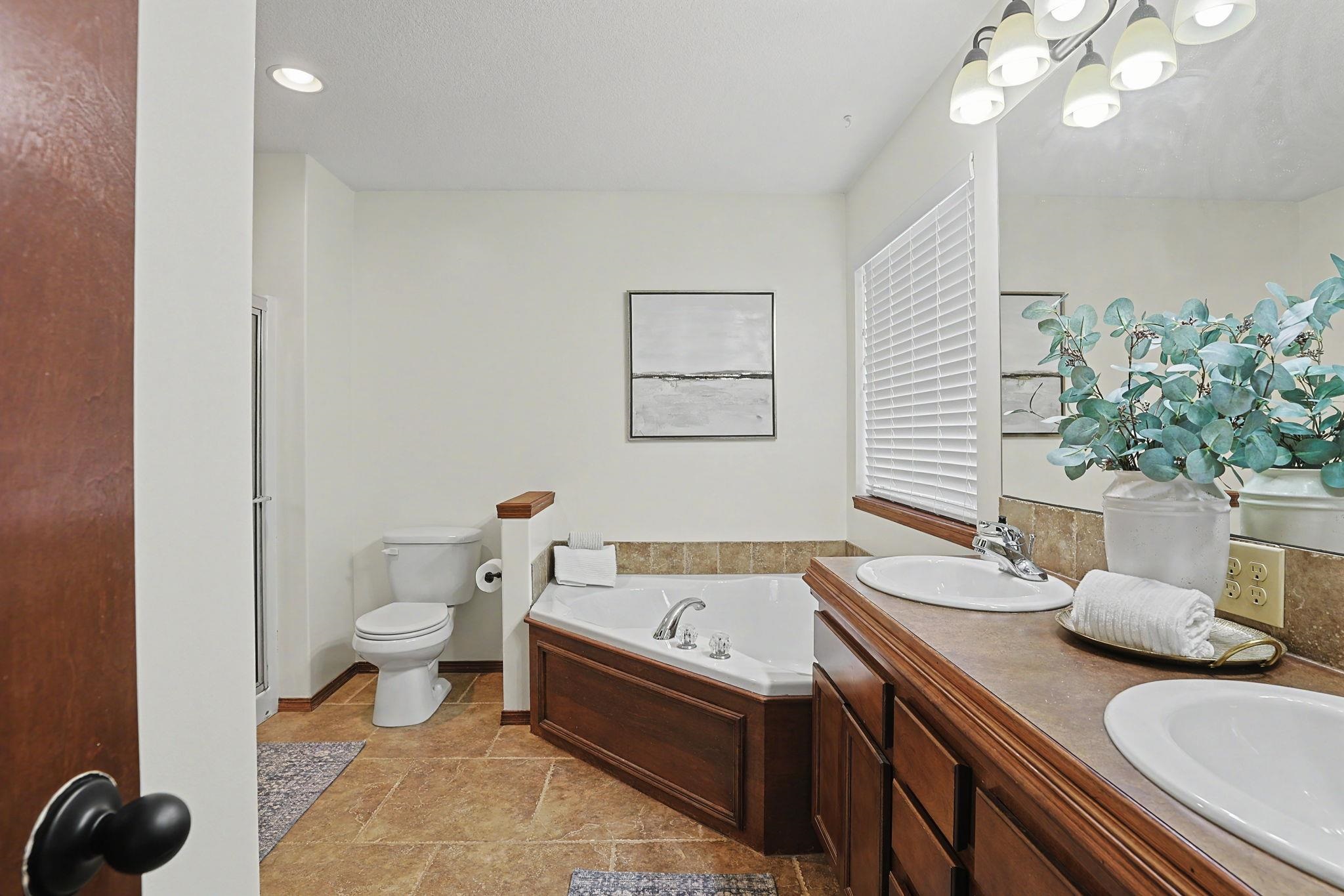 605 W Point Circle Andover KS 67002