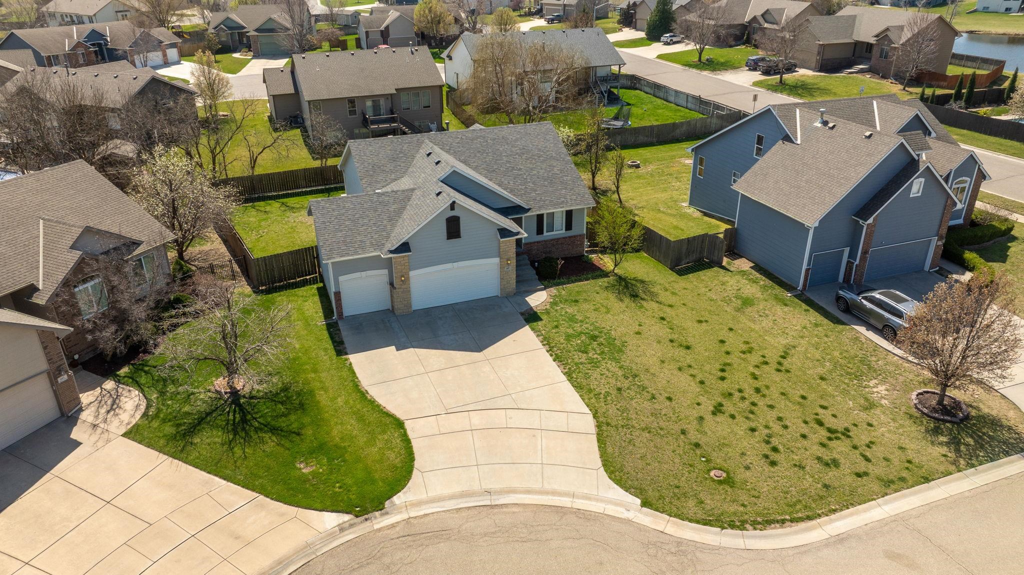 605 W Point Circle Andover KS 67002