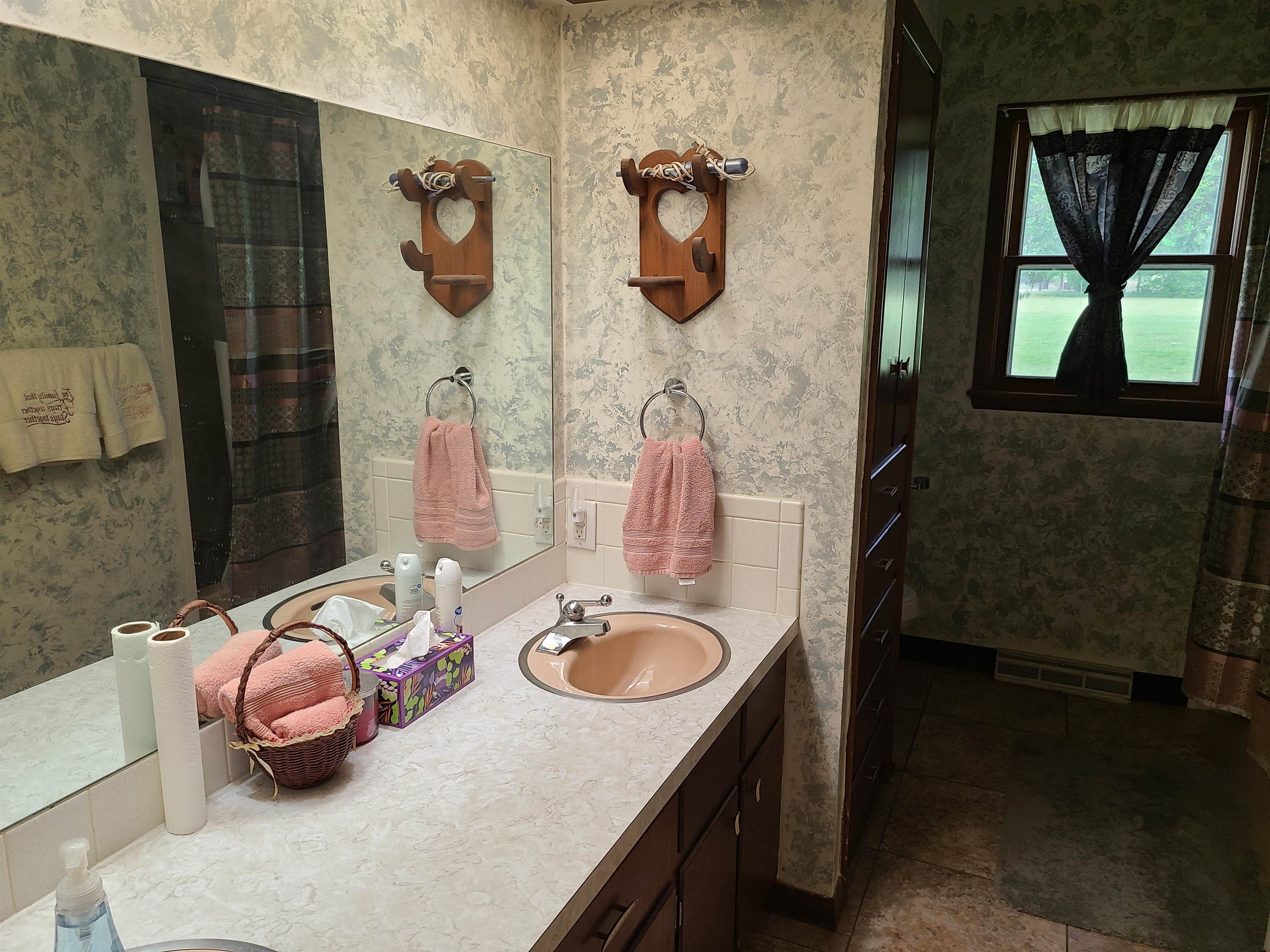 509 N Greenwood Severy KS 67137