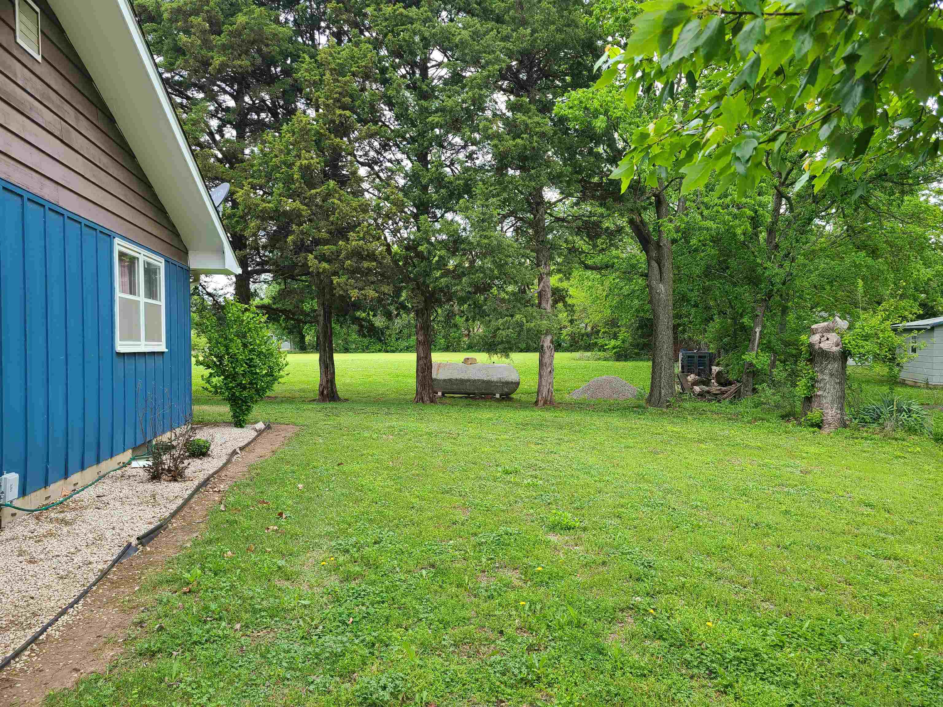509 N Greenwood Severy KS 67137
