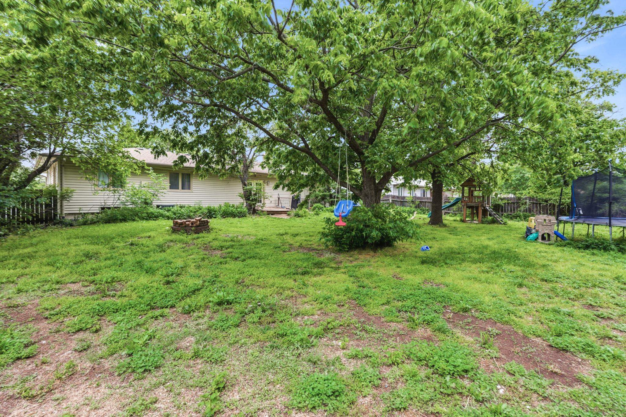 1410 N Tanglewood Rose Hill KS 67133