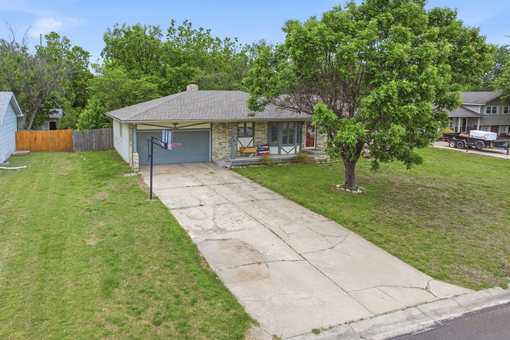 1410 N Tanglewood Rose Hill KS 67133