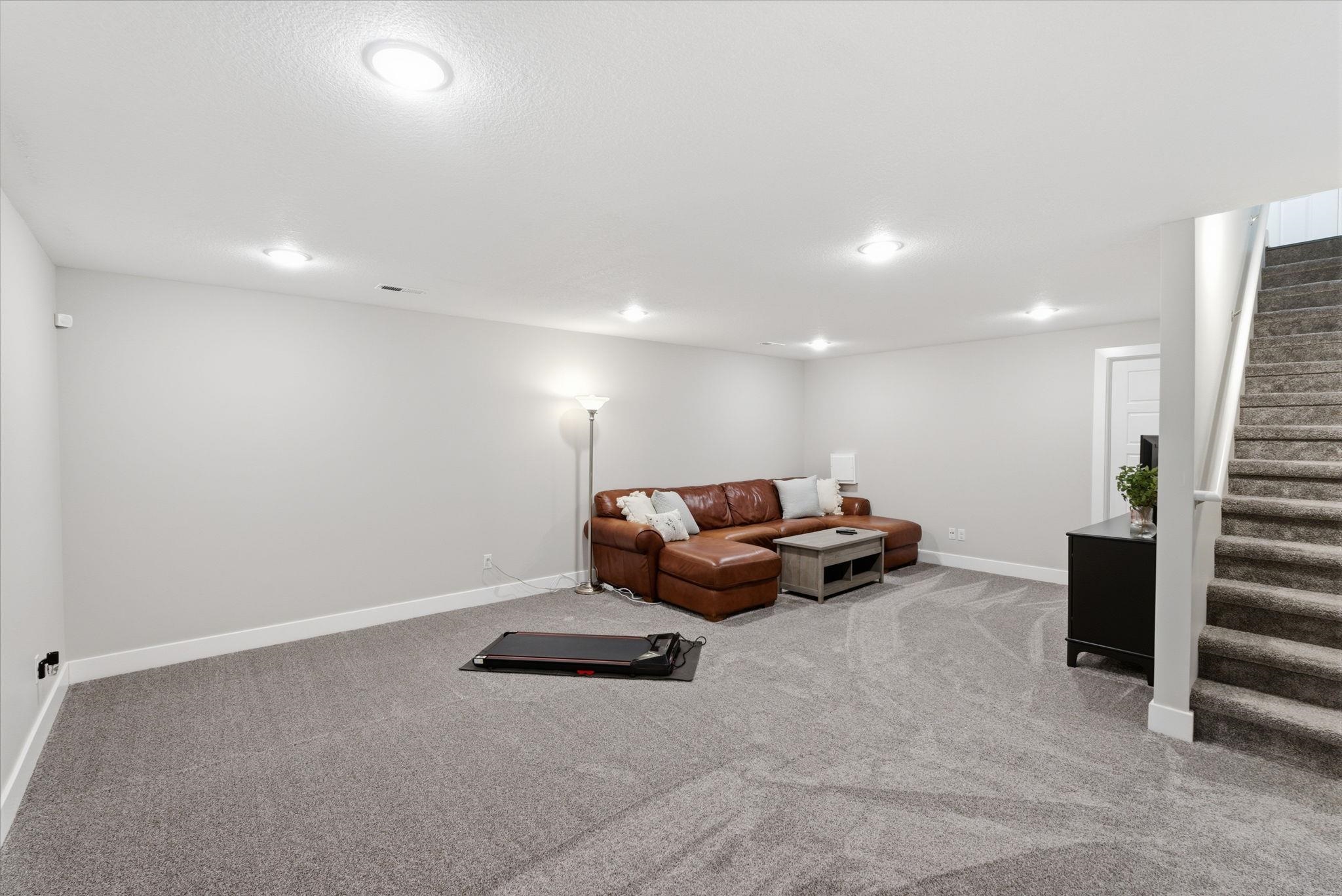 5530 S Victoria Court Wichita KS 67216