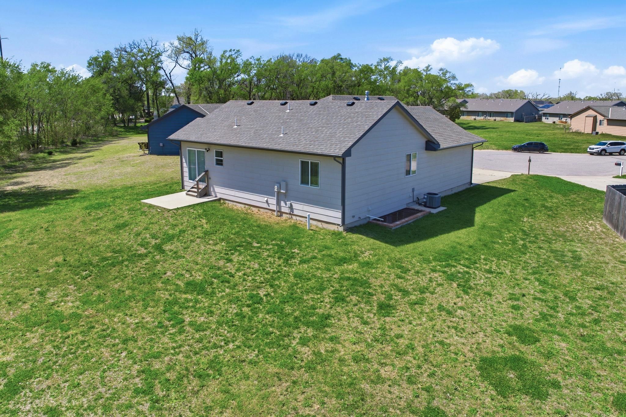 5530 S Victoria Court Wichita KS 67216