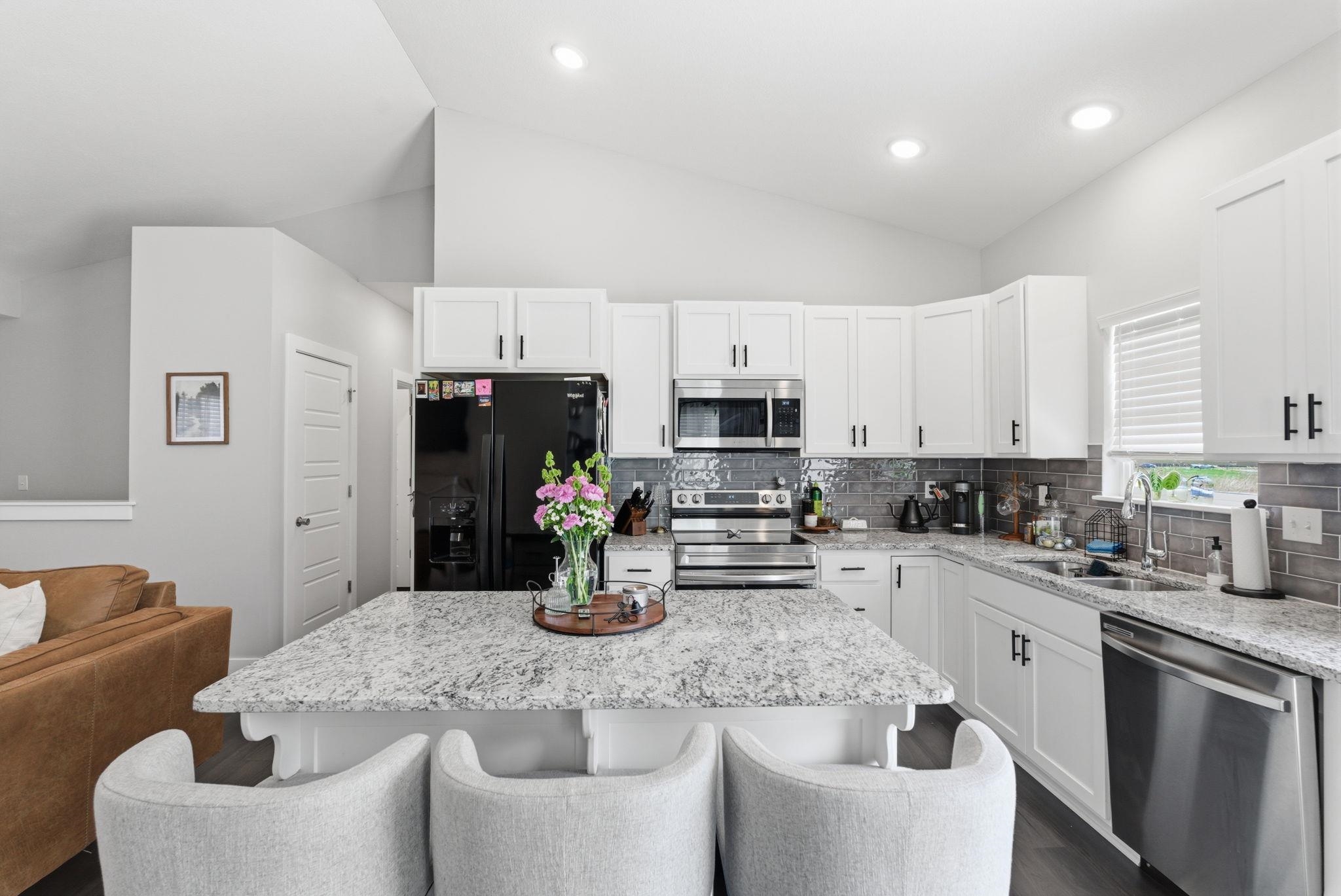 5530 S Victoria Court Wichita KS 67216