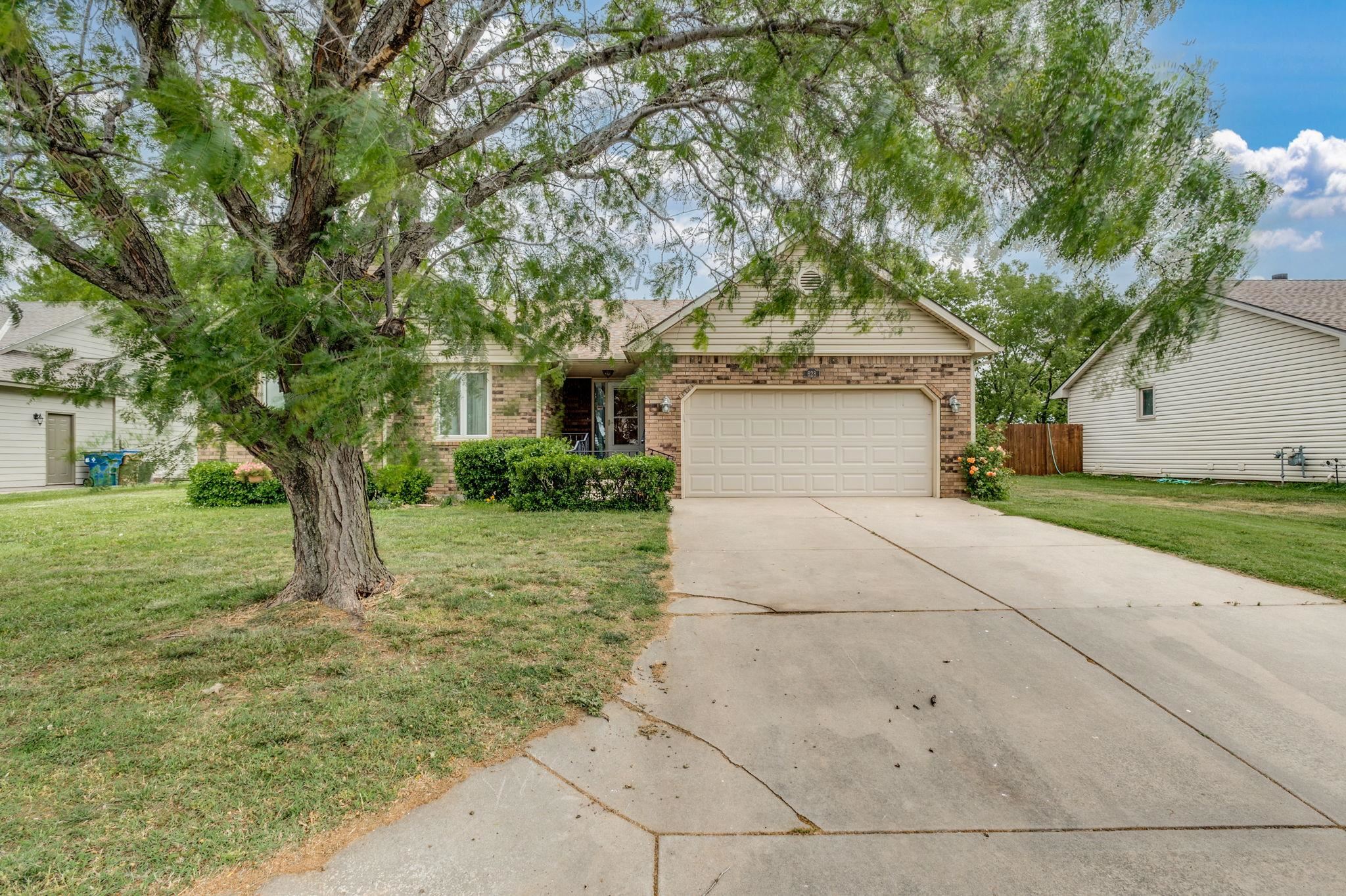 628 N Rolling Hills Court Clearwater KS 67026