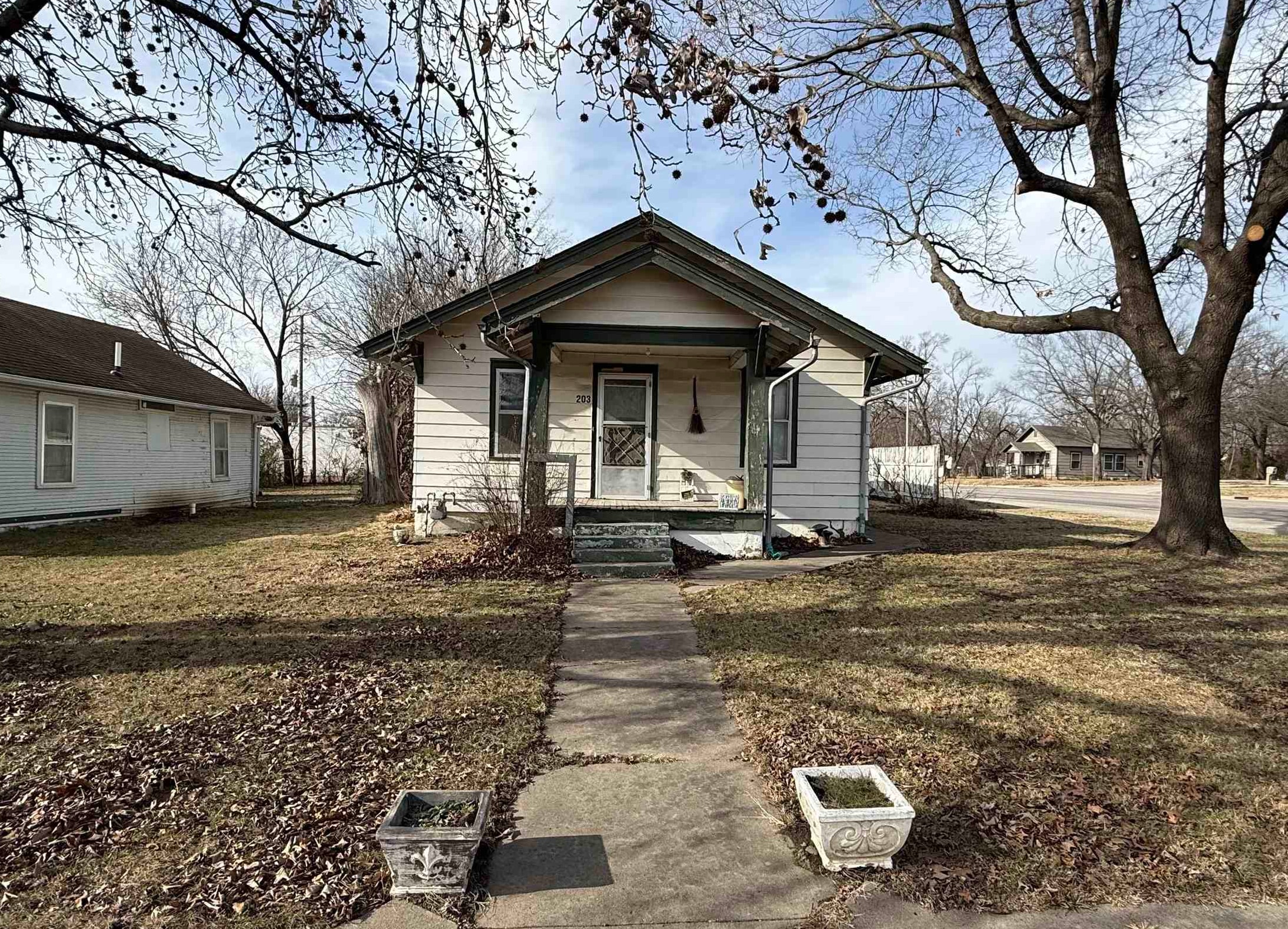 203 S High Street Eureka KS 67045