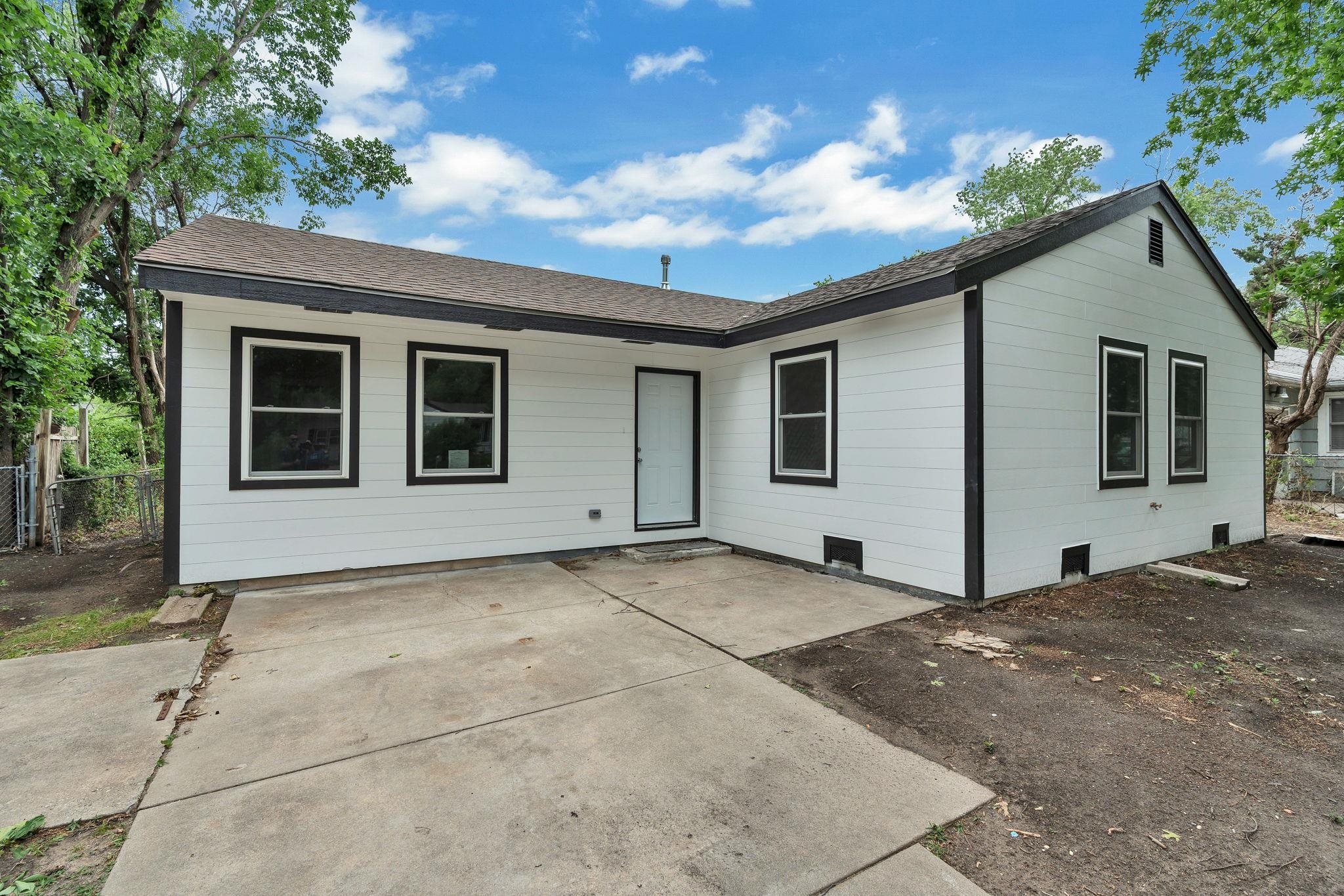 2624 N Green Wichita KS 67220