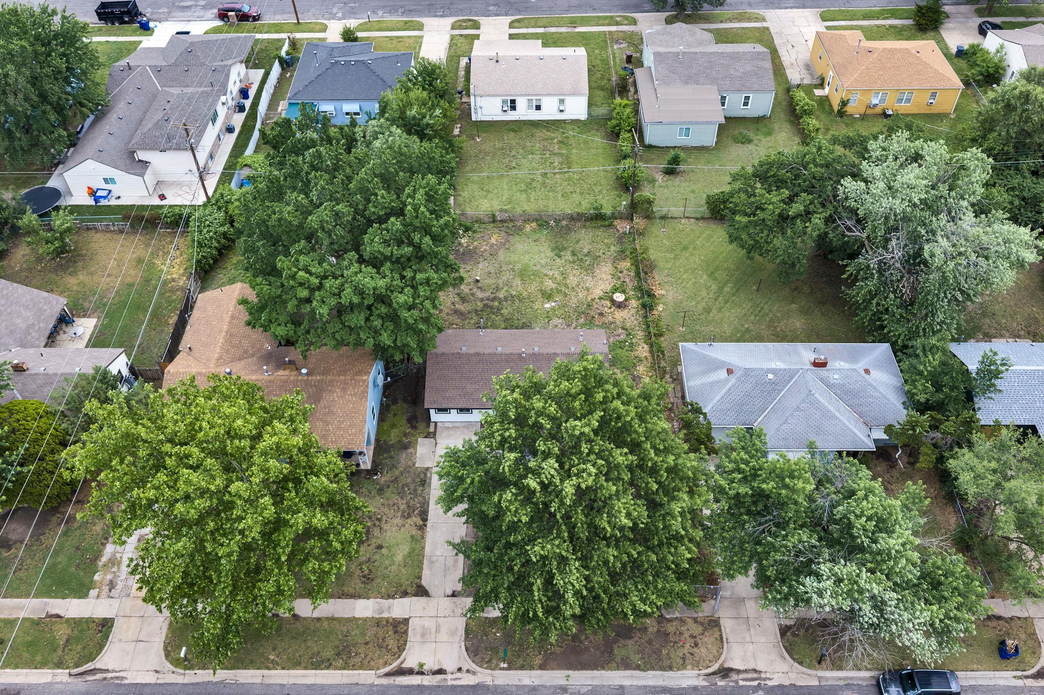2624 N Green Wichita KS 67220