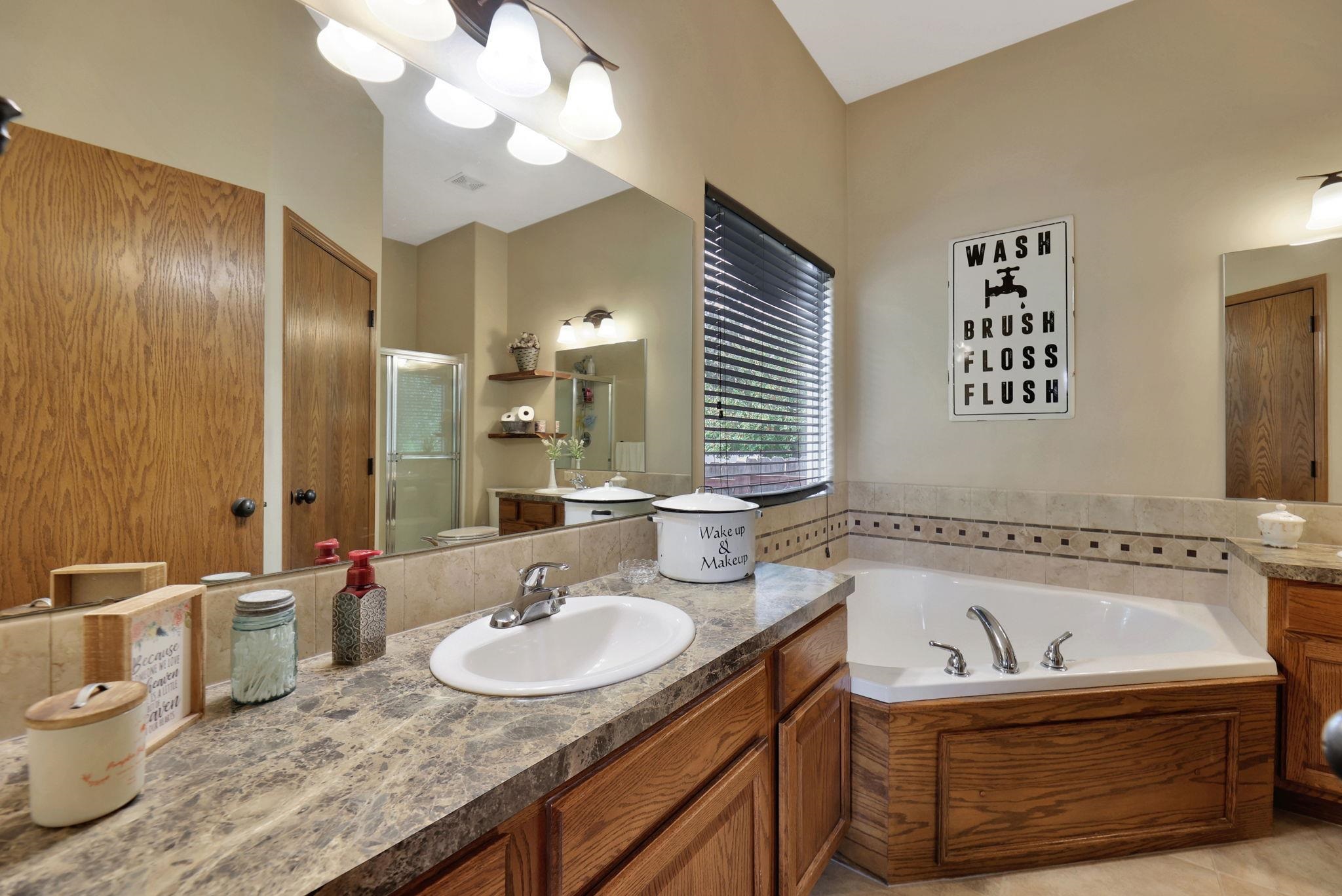 2541 E Ventnor Court Park City KS 67219