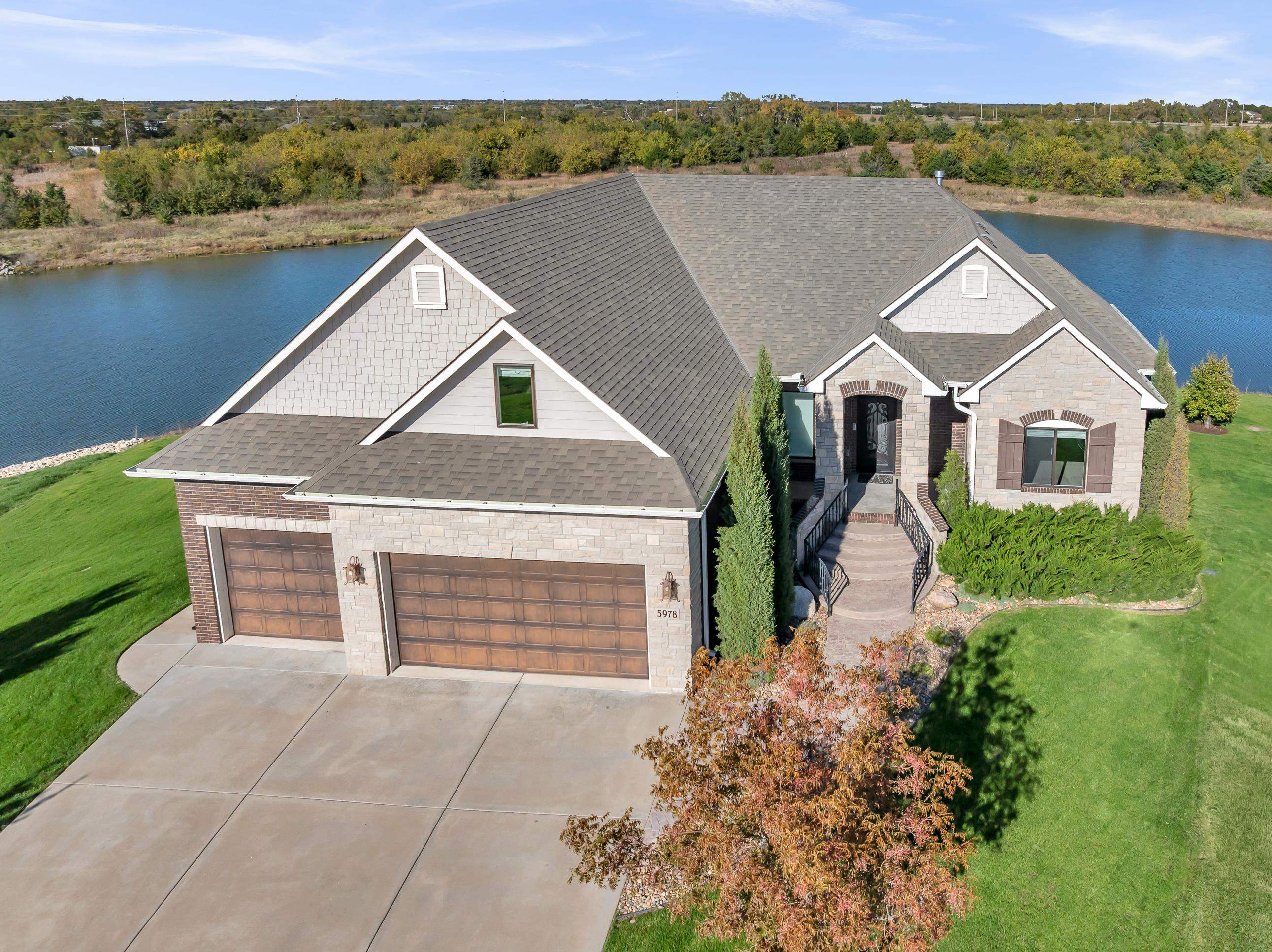 5978 E Forbes Court Bel Aire KS 67220