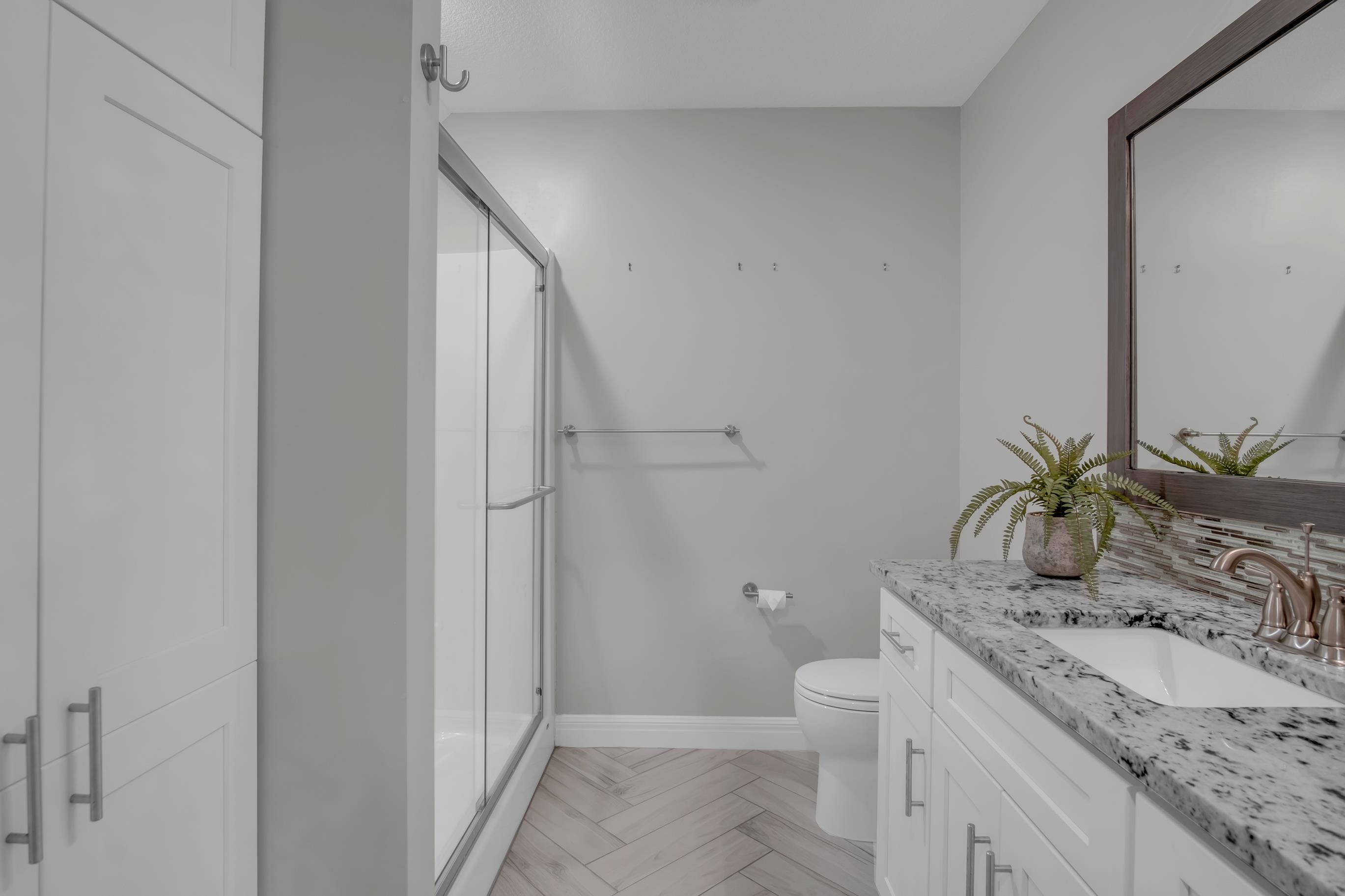 5978 E Forbes Court Bel Aire KS 67220