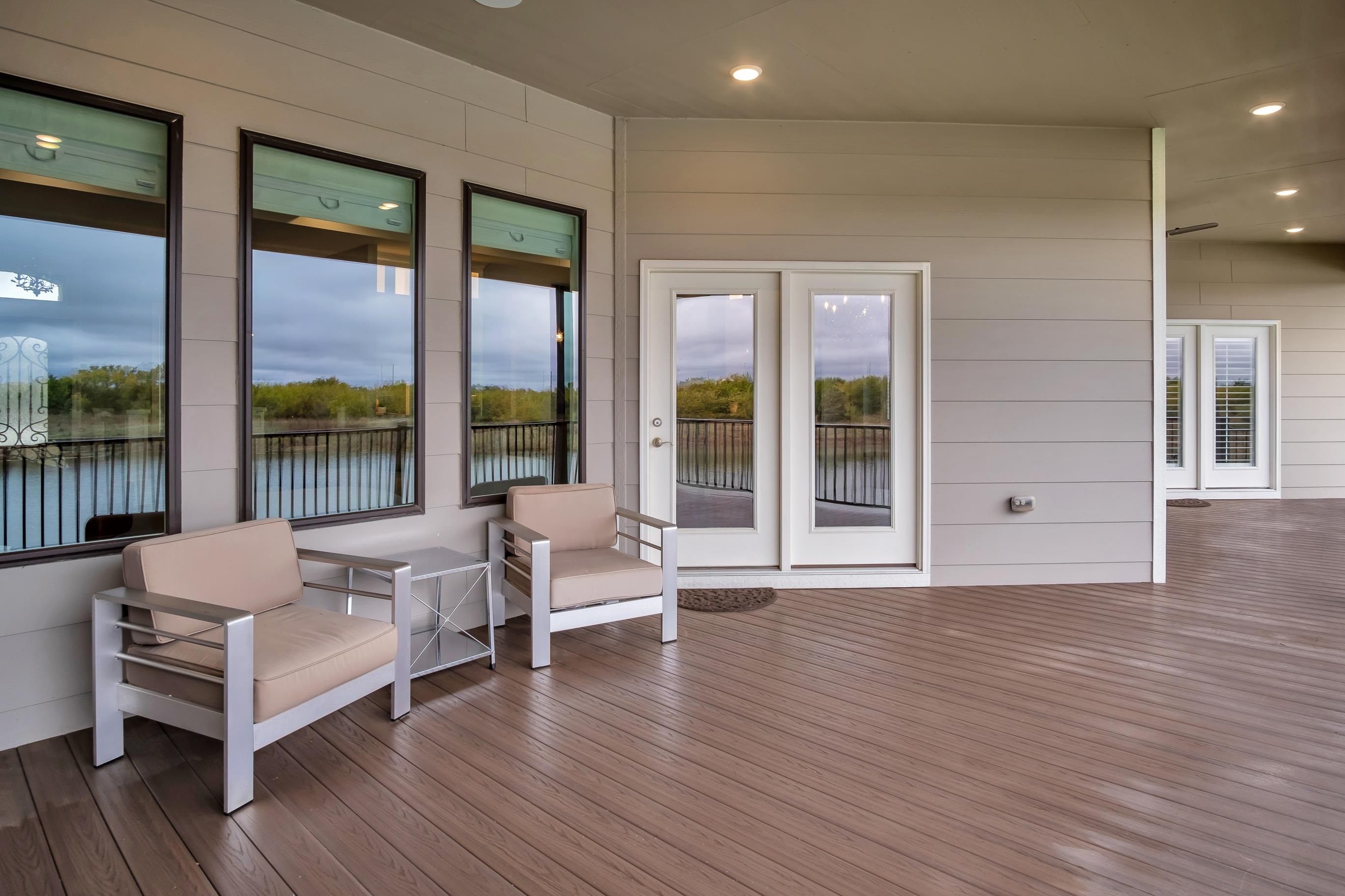 5978 E Forbes Court Bel Aire KS 67220