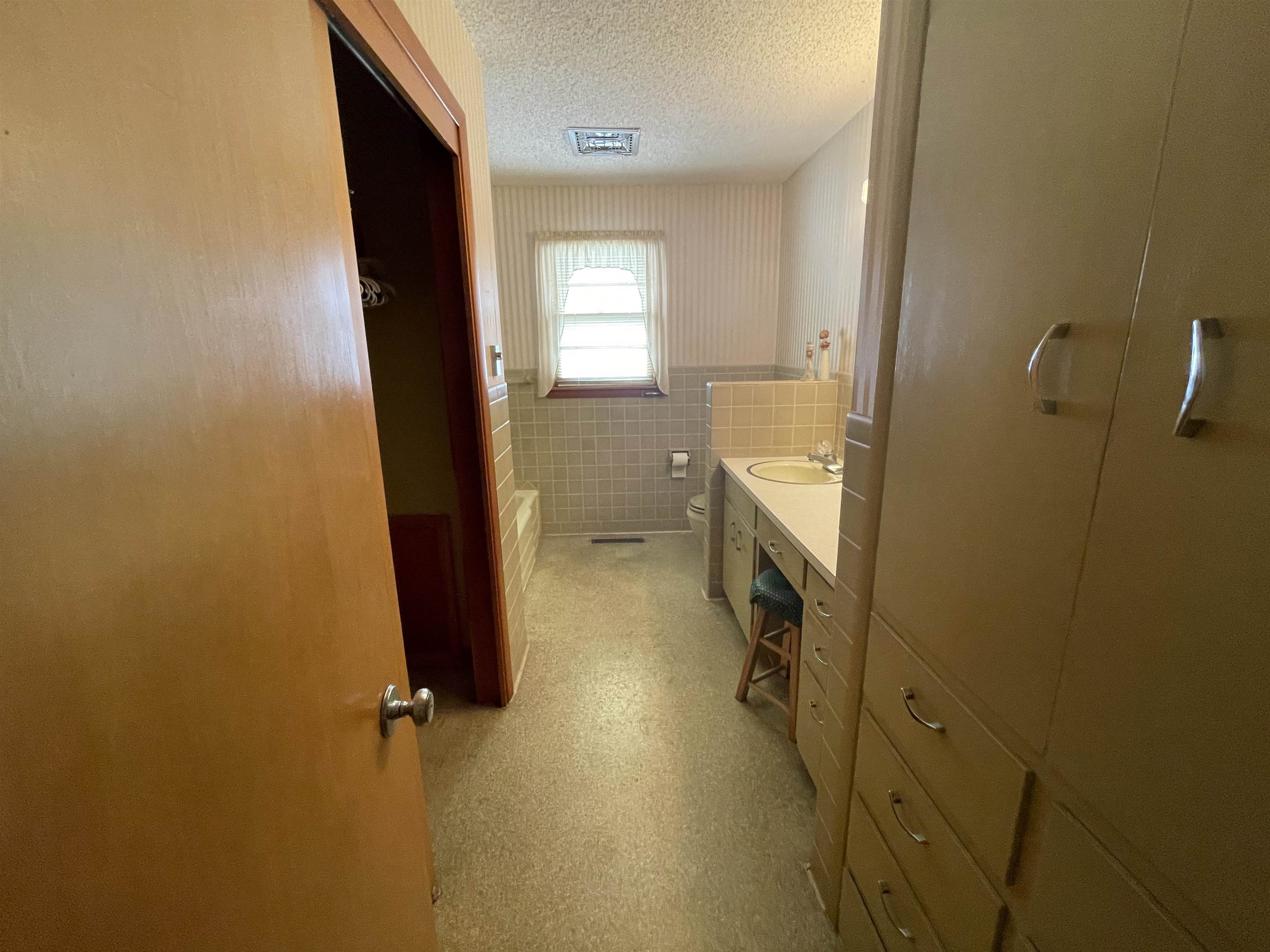 324 S Market Street Caldwell KS 67022