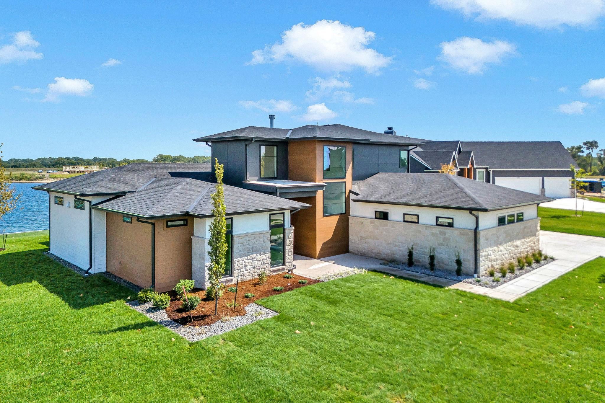 5118 Shoreside Street Maize KS 67101