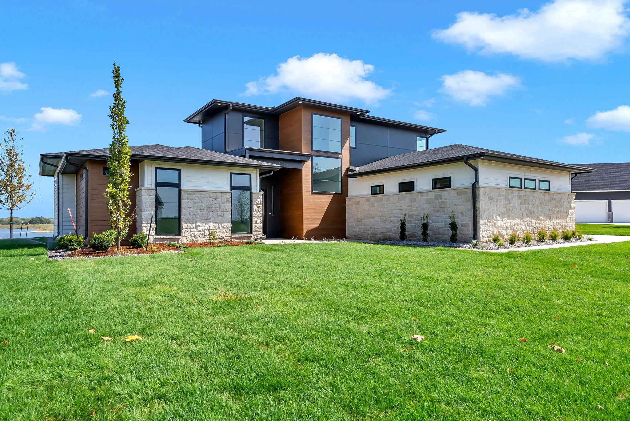 5118 Shoreside Street Maize KS 67101