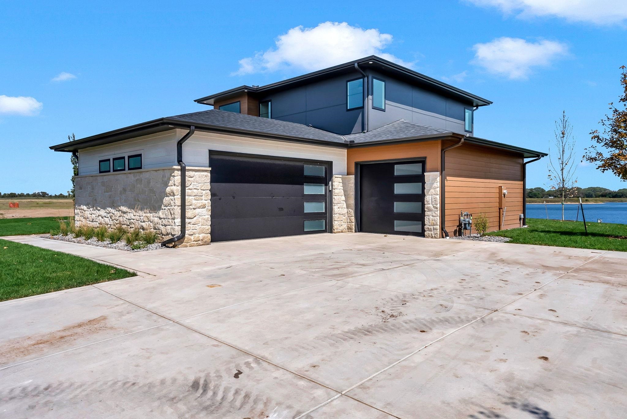 5118 Shoreside Street Maize KS 67101