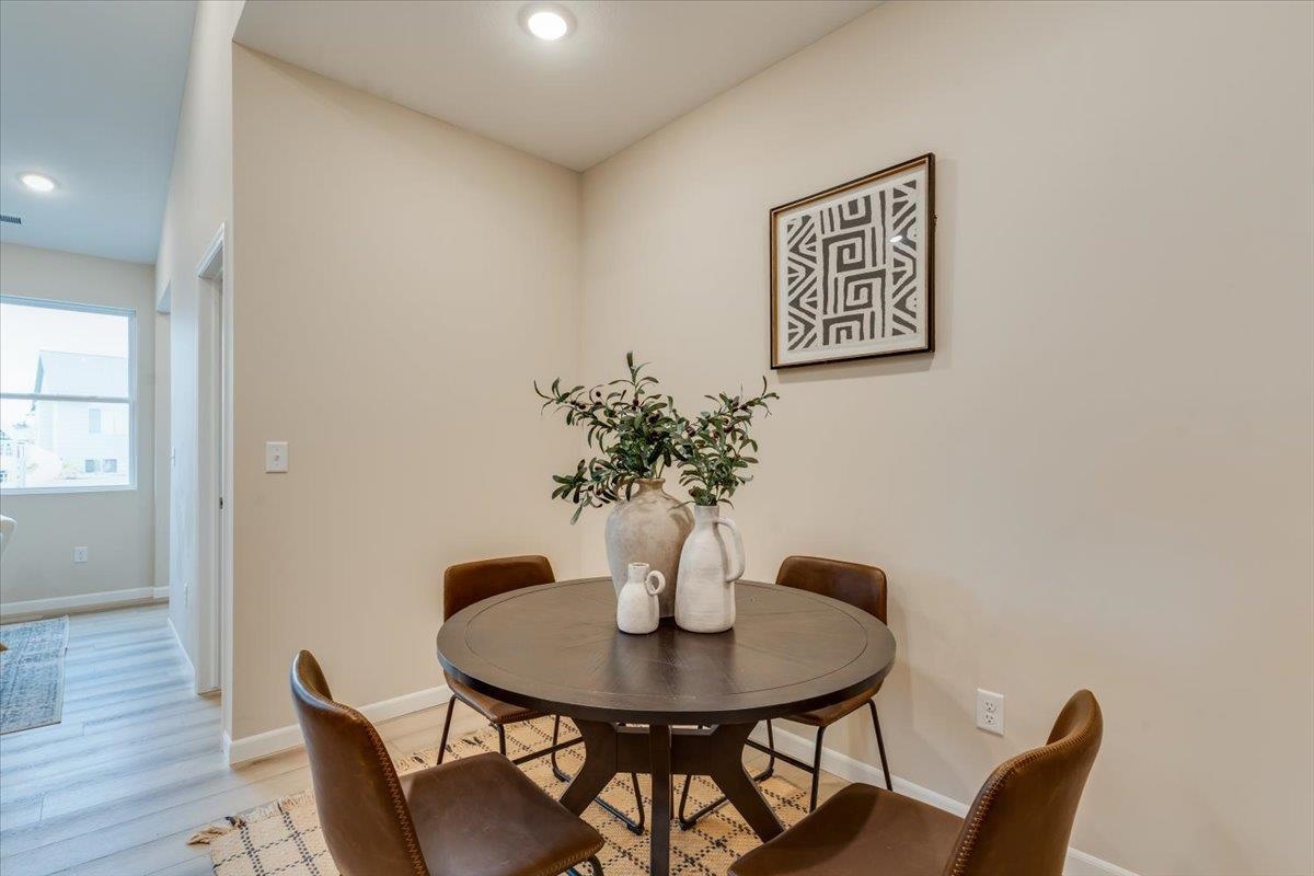 2431 S Wheatland Court Wichita KS 67235