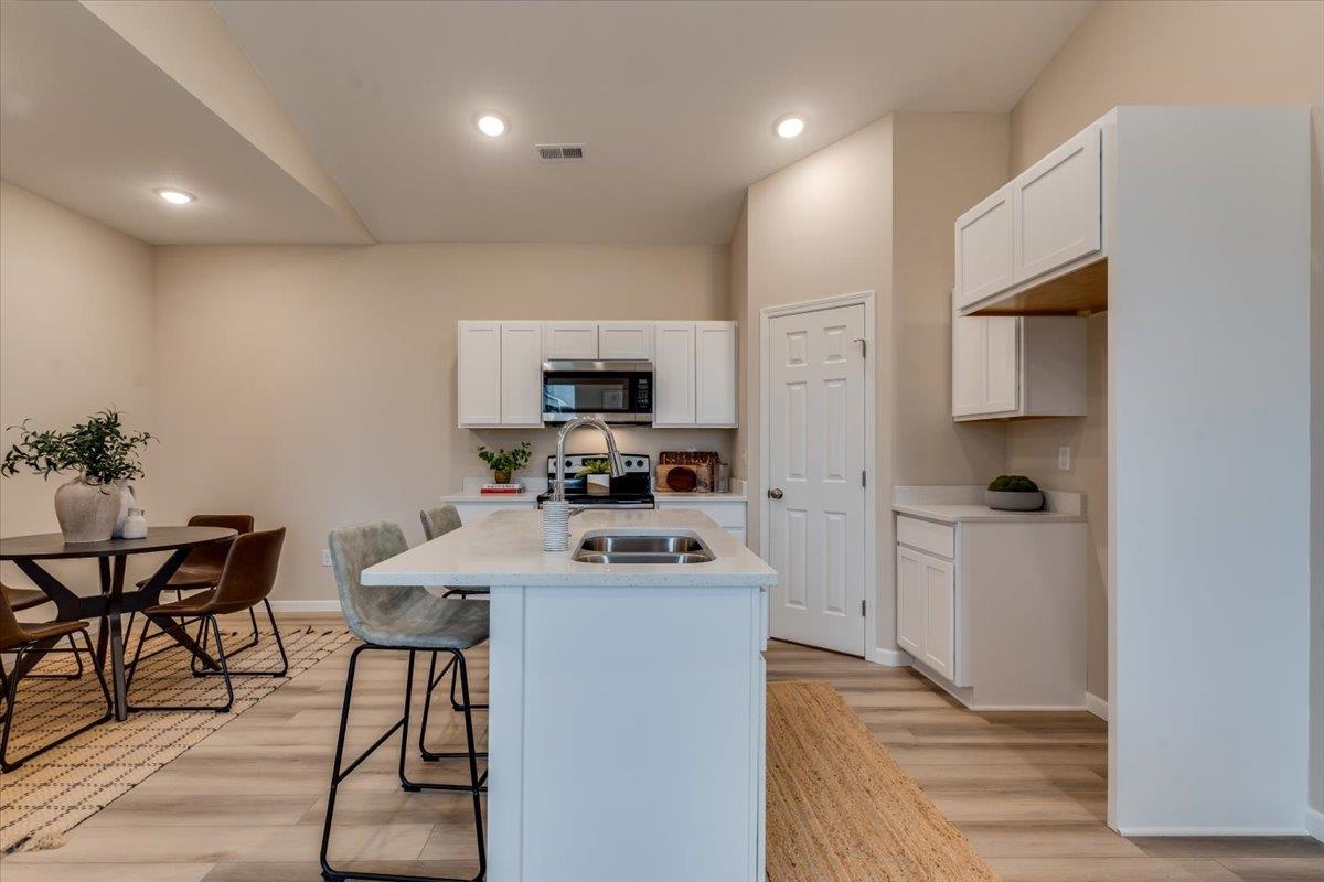 2431 S Wheatland Court Wichita KS 67235