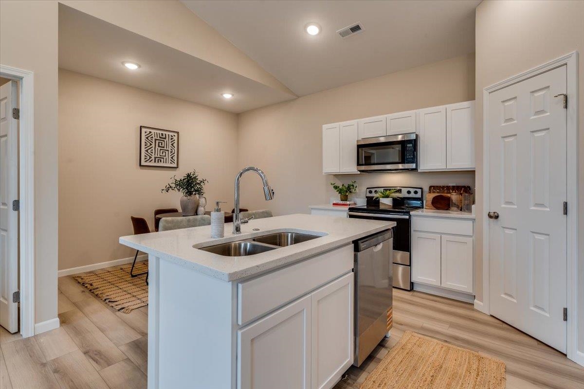 2431 S Wheatland Court Wichita KS 67235