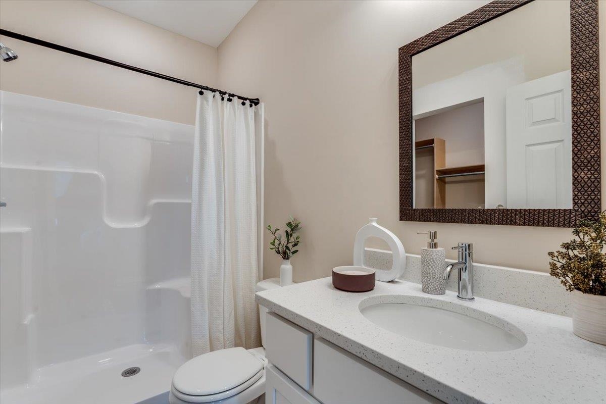 2431 S Wheatland Court Wichita KS 67235