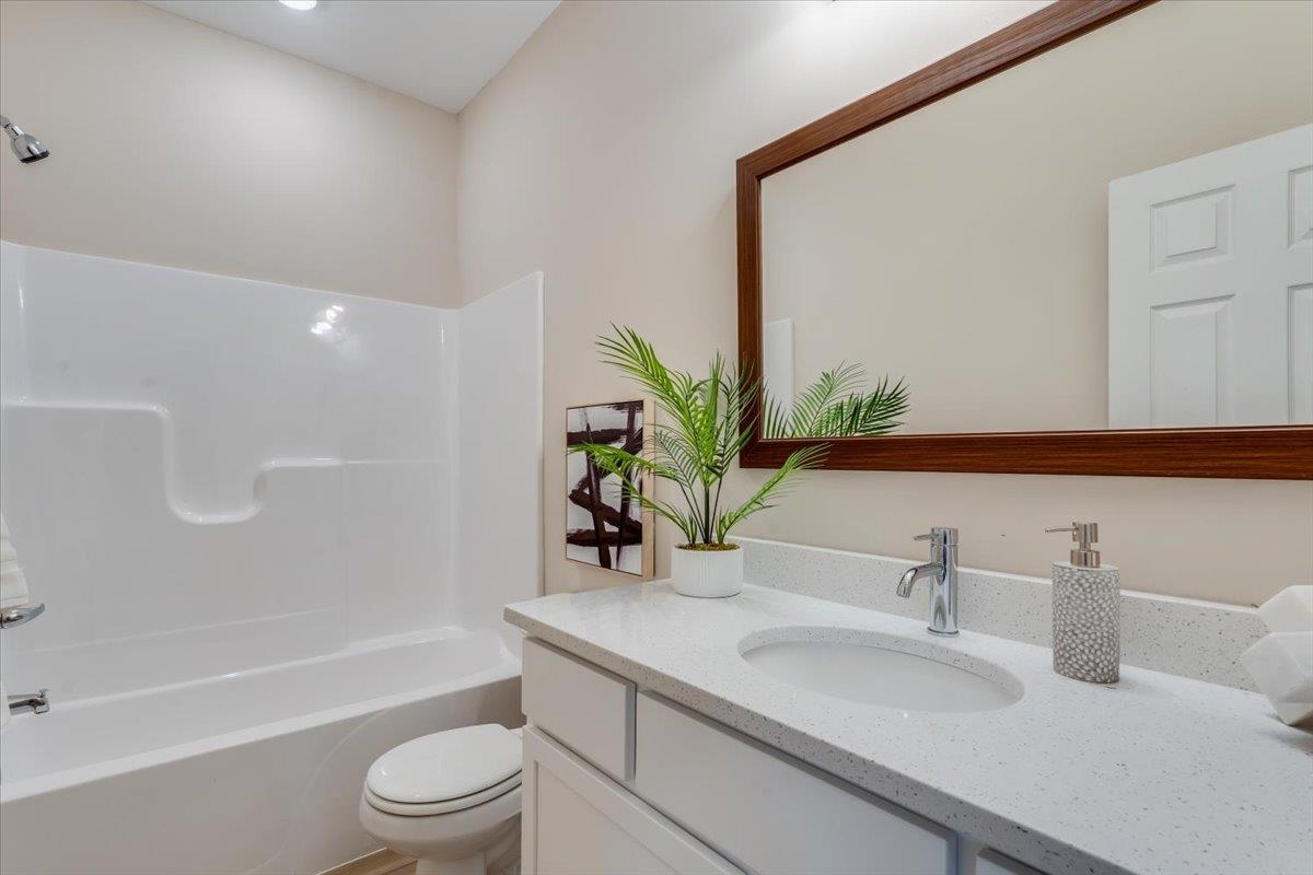2431 S Wheatland Court Wichita KS 67235