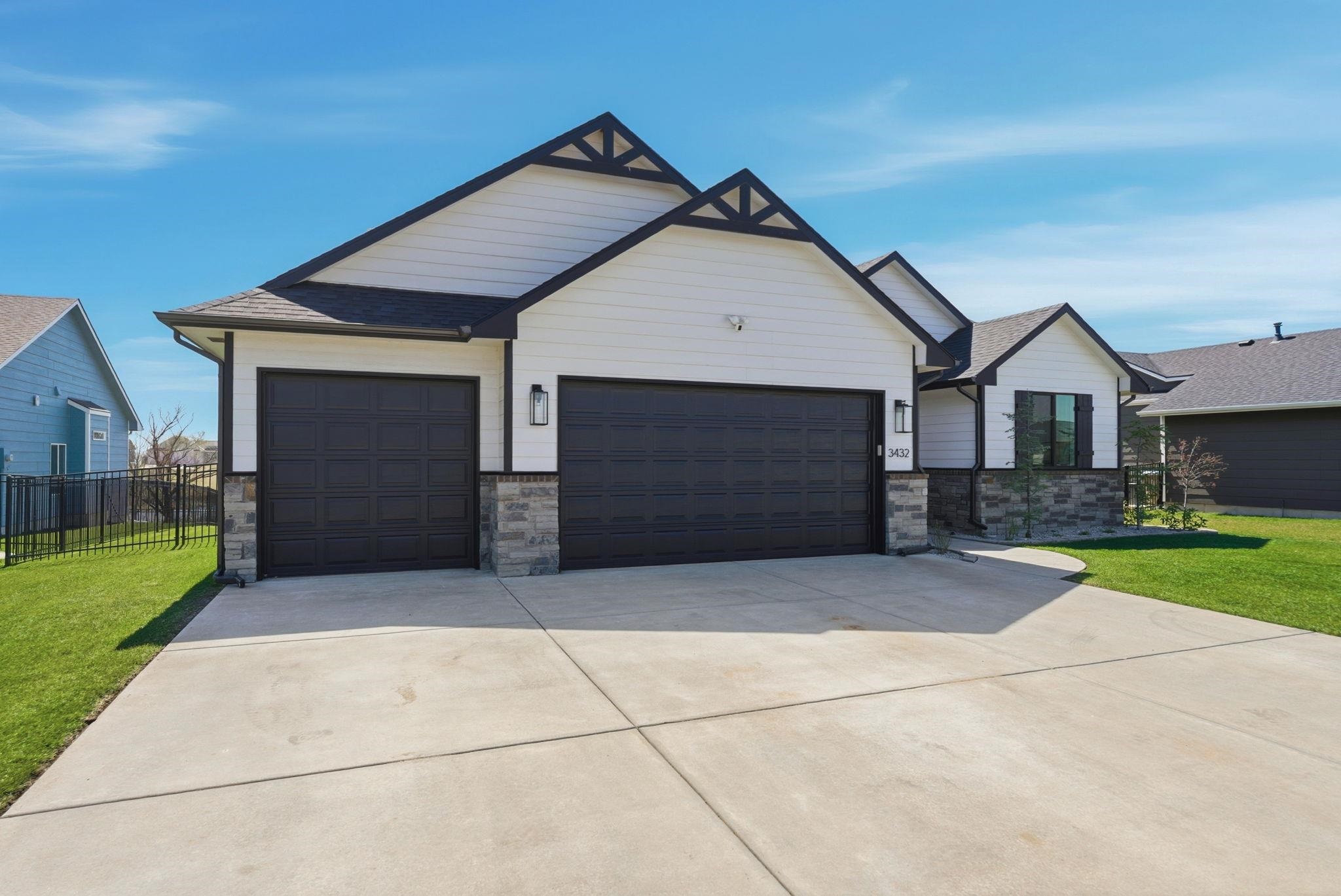 3432 S Lori Court Wichita KS 67210
