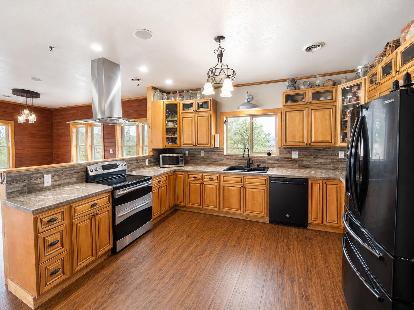 33225 Wabaunsee Alma KS 66401