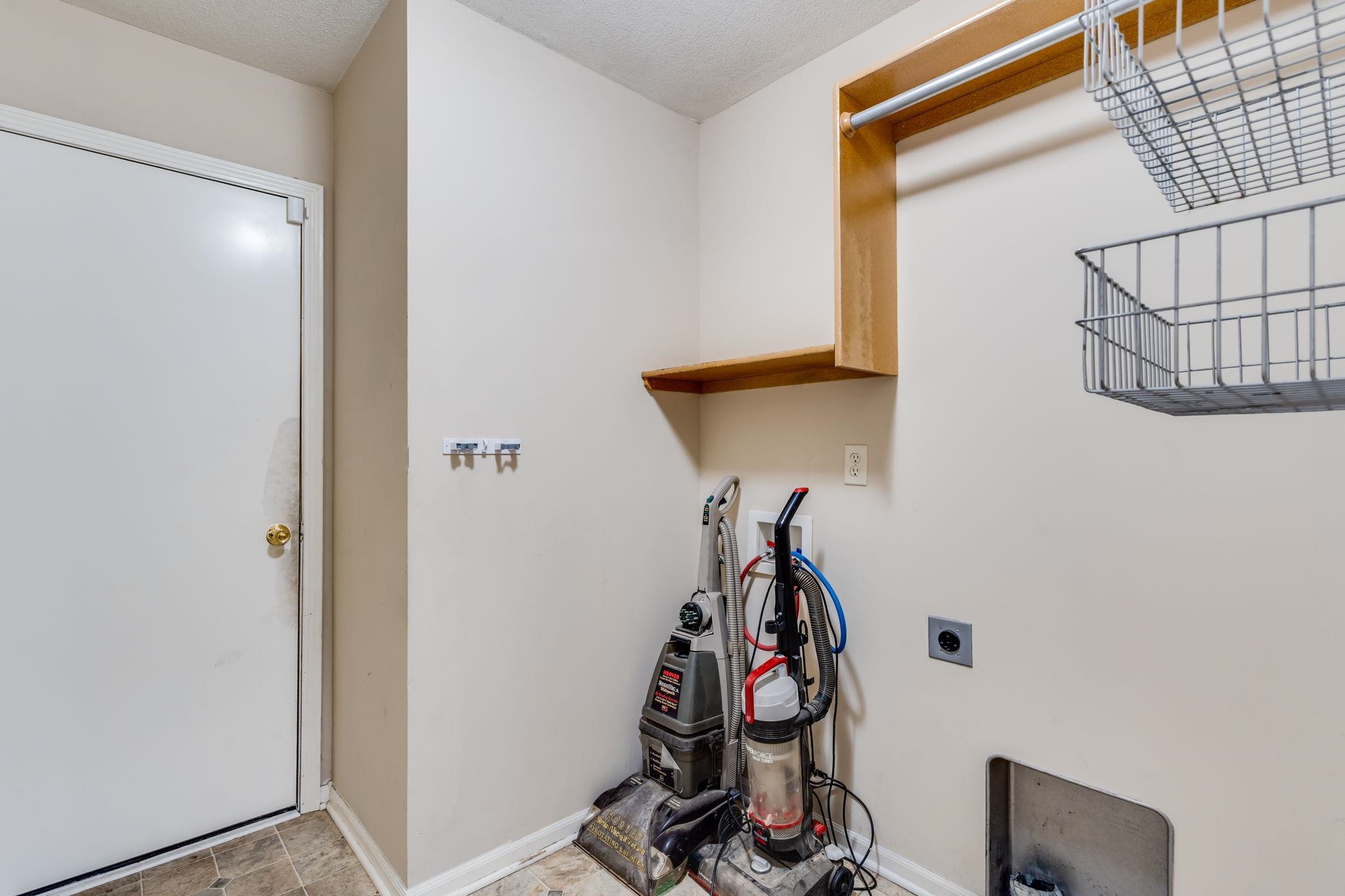 216 W Poplar Street Goddard KS 67052