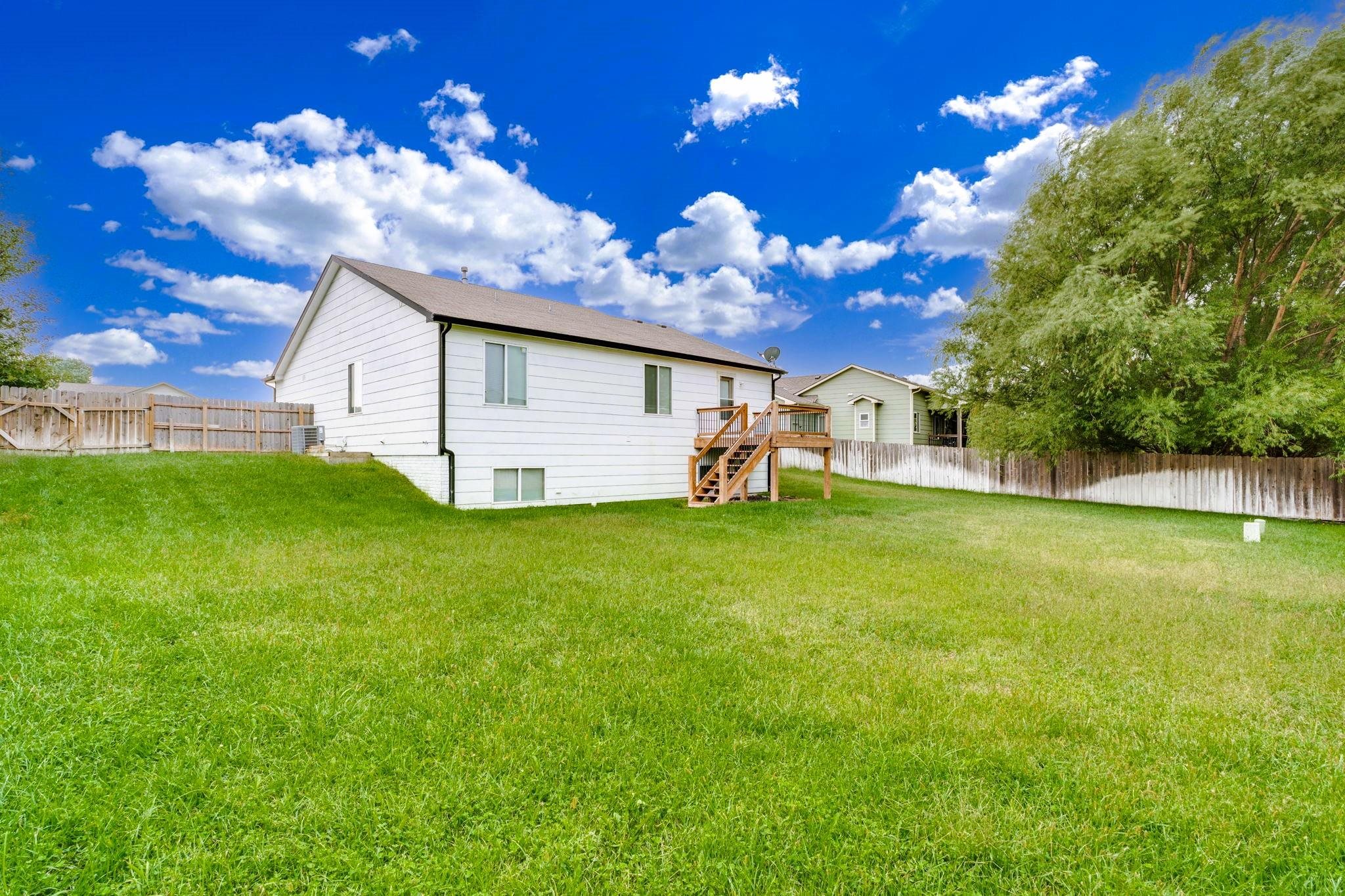 216 W Poplar Street Goddard KS 67052