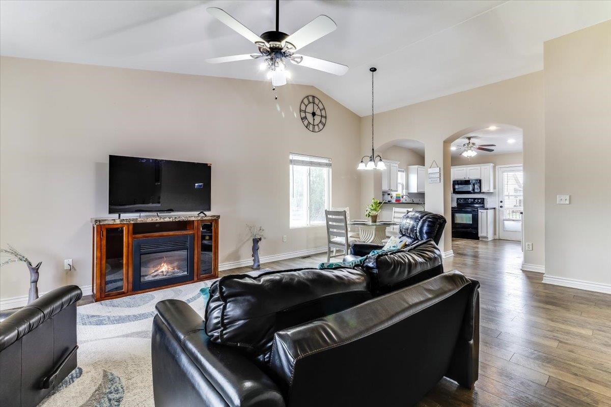 216 W Poplar Street Goddard KS 67052