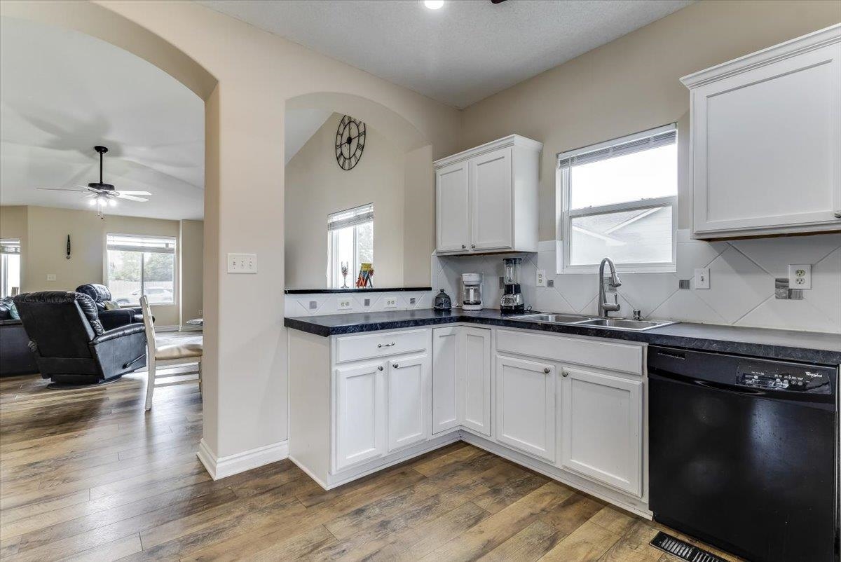 216 W Poplar Street Goddard KS 67052