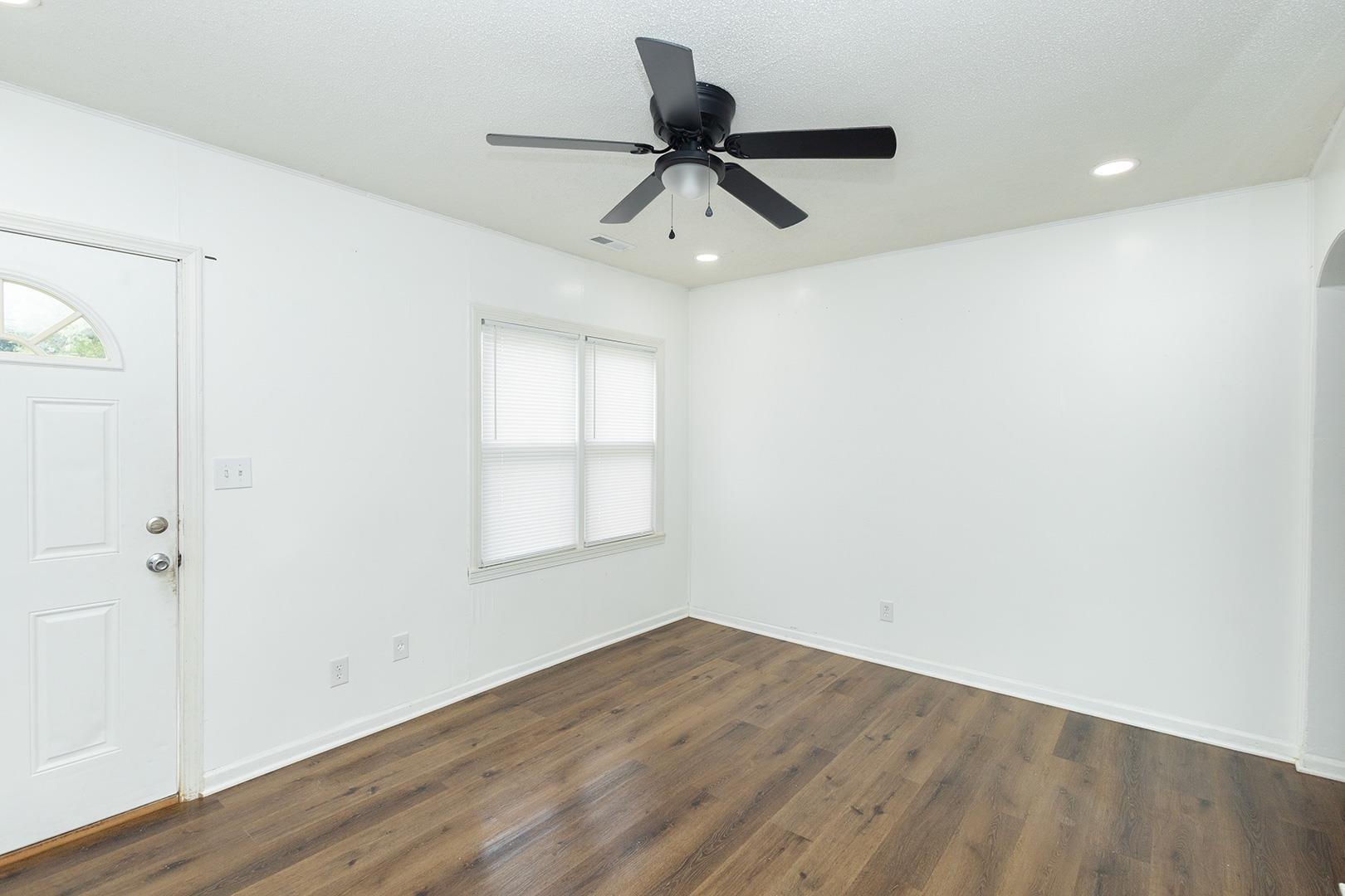 633 Harding Wichita KS 67208
