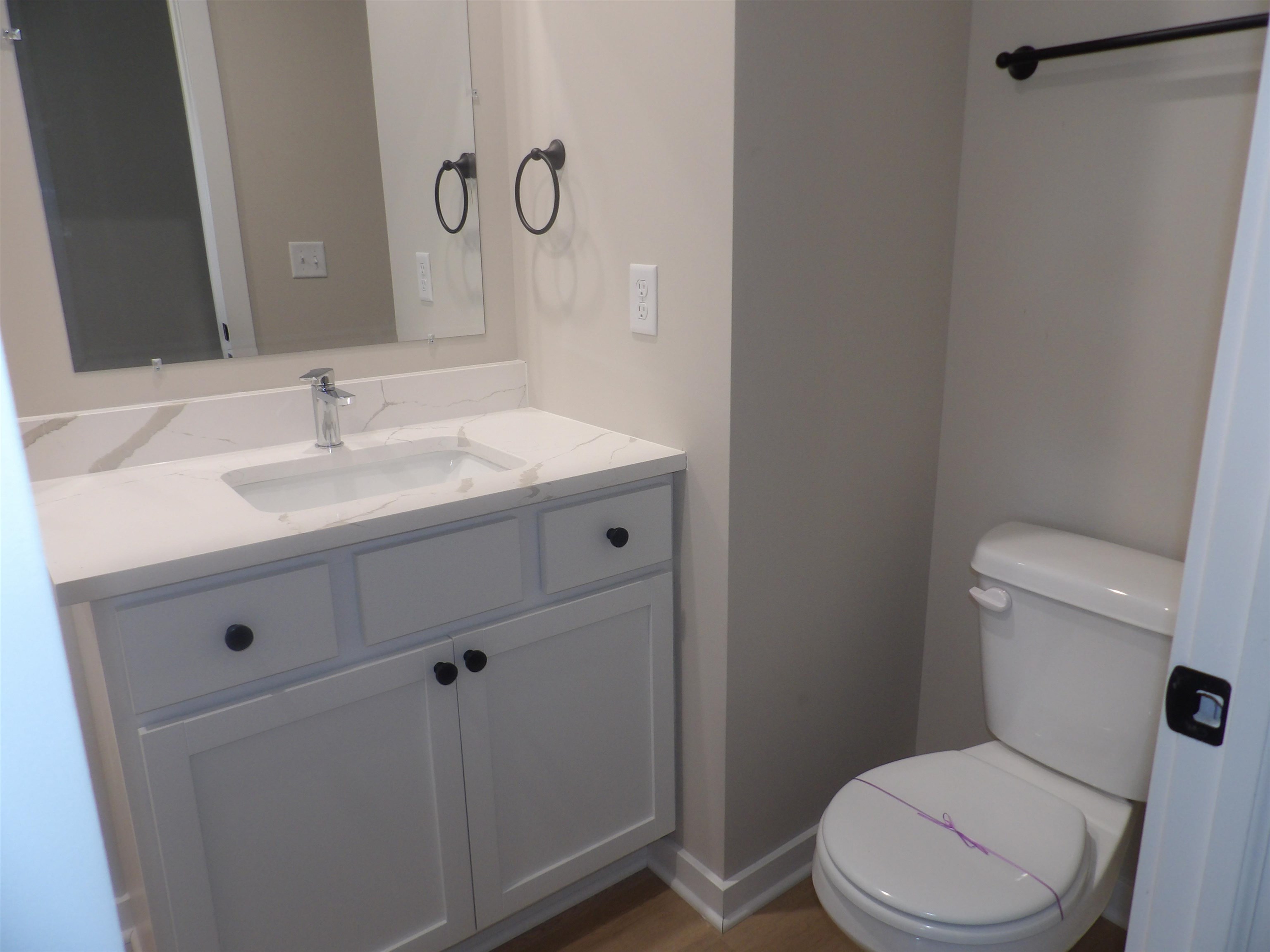 922 S Fox Ridge Newton KS 67114