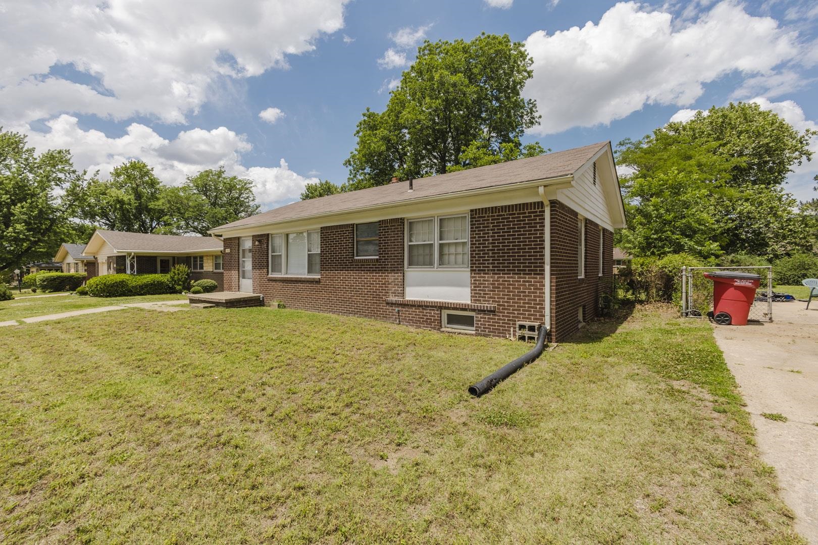 7802 E Morris Wichita KS 67207