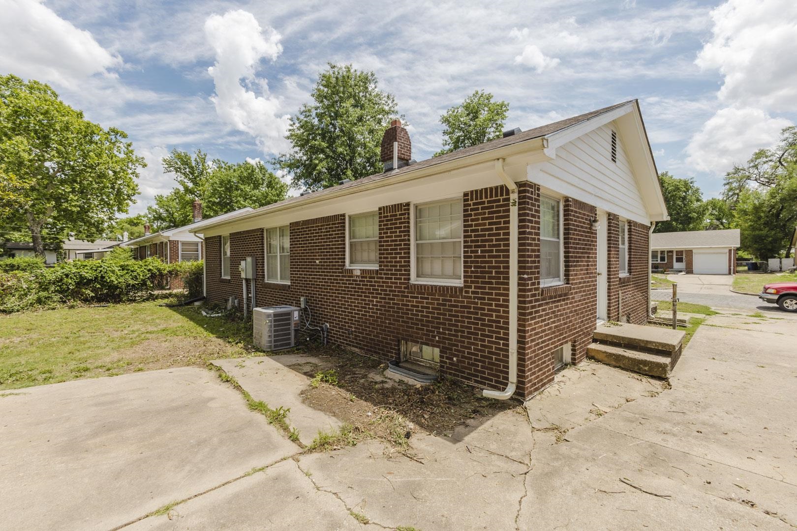 7802 E Morris Wichita KS 67207