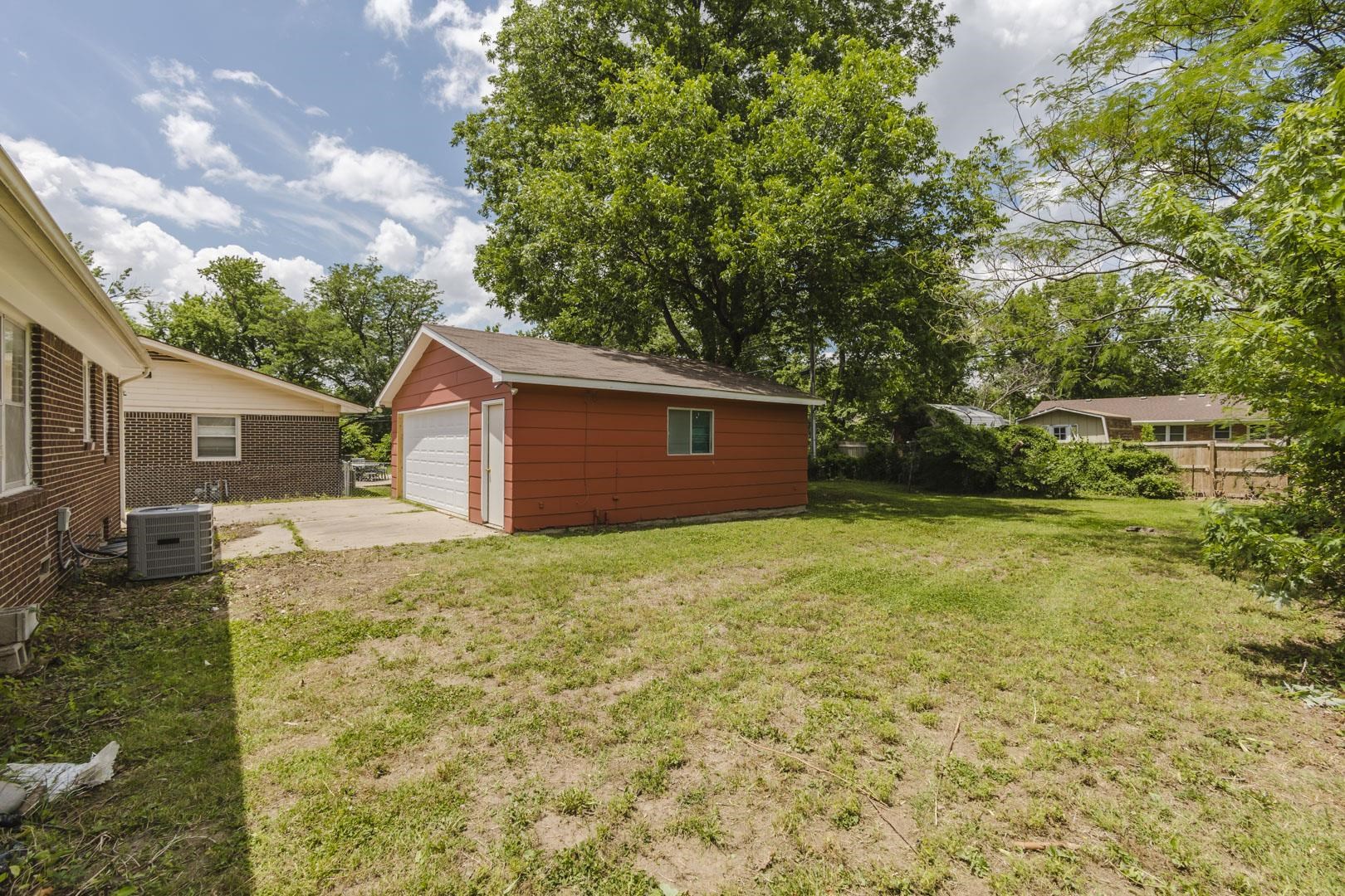 7802 E Morris Wichita KS 67207