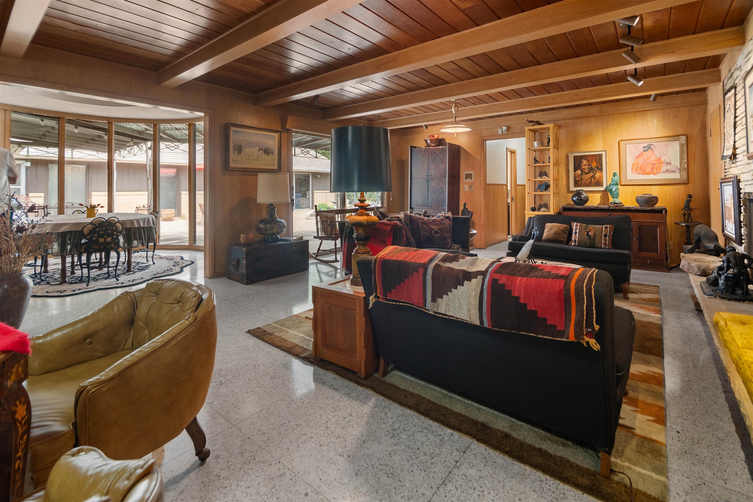68 S Mission Road Eastborough KS 67207-1033