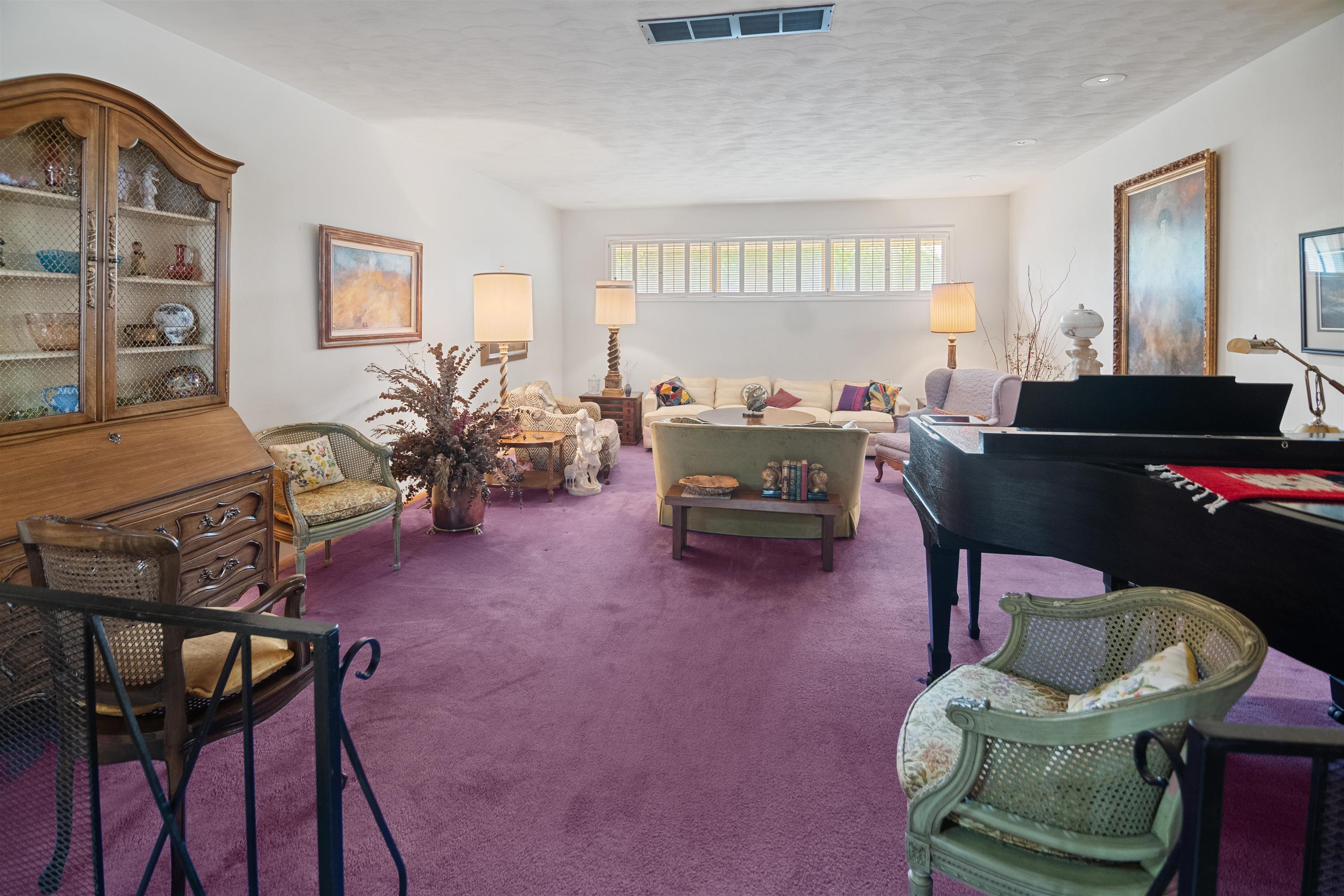 68 S Mission Road Eastborough KS 67207-1033