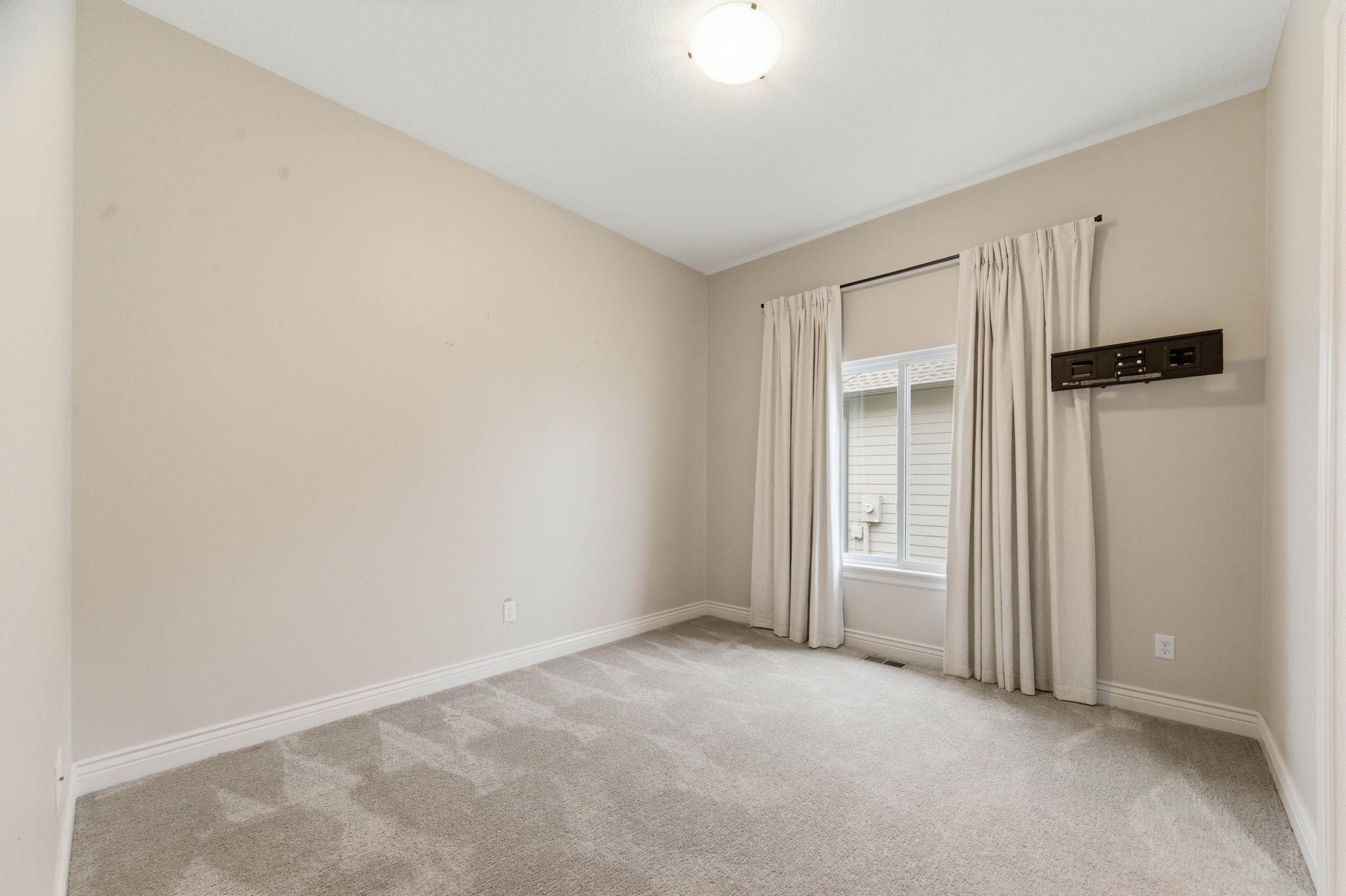 2509 N Paradise Circle Wichita KS 67205