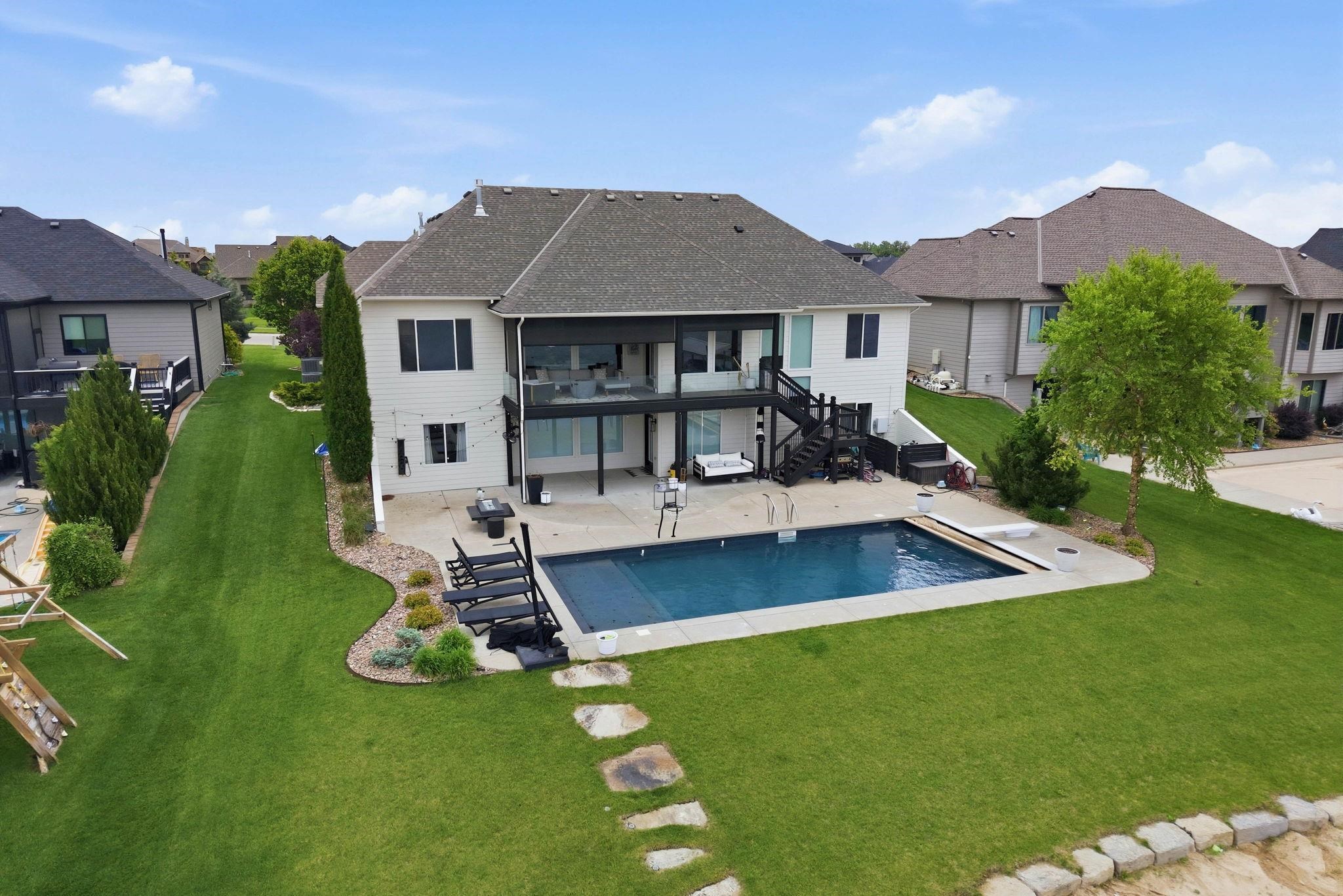 2509 N Paradise Circle Wichita KS 67205