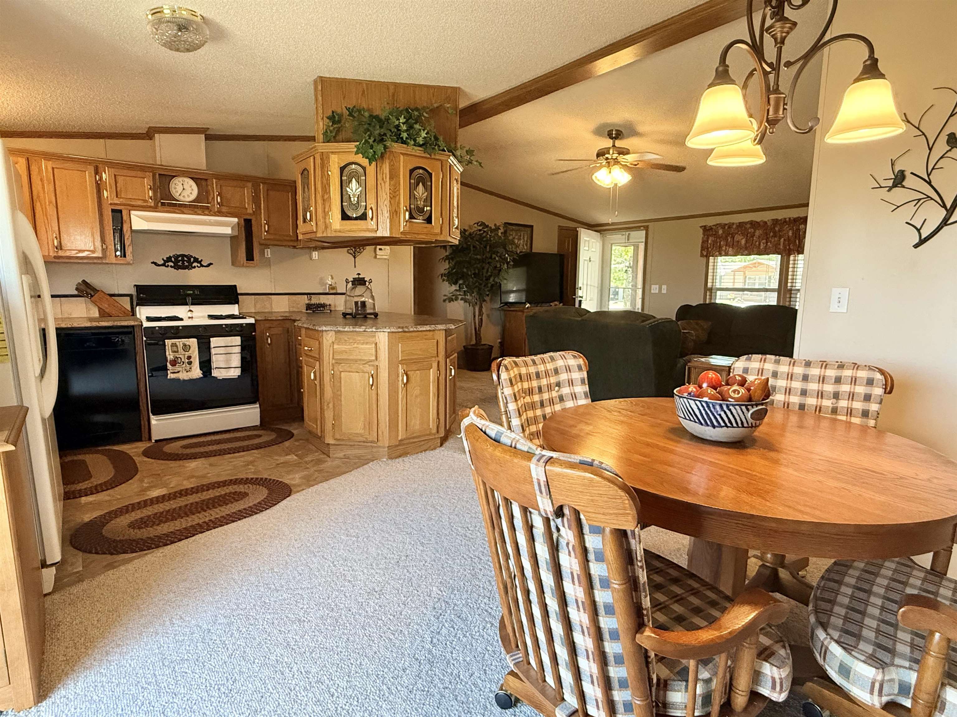 2128 Schlotthauer Marion KS 66861