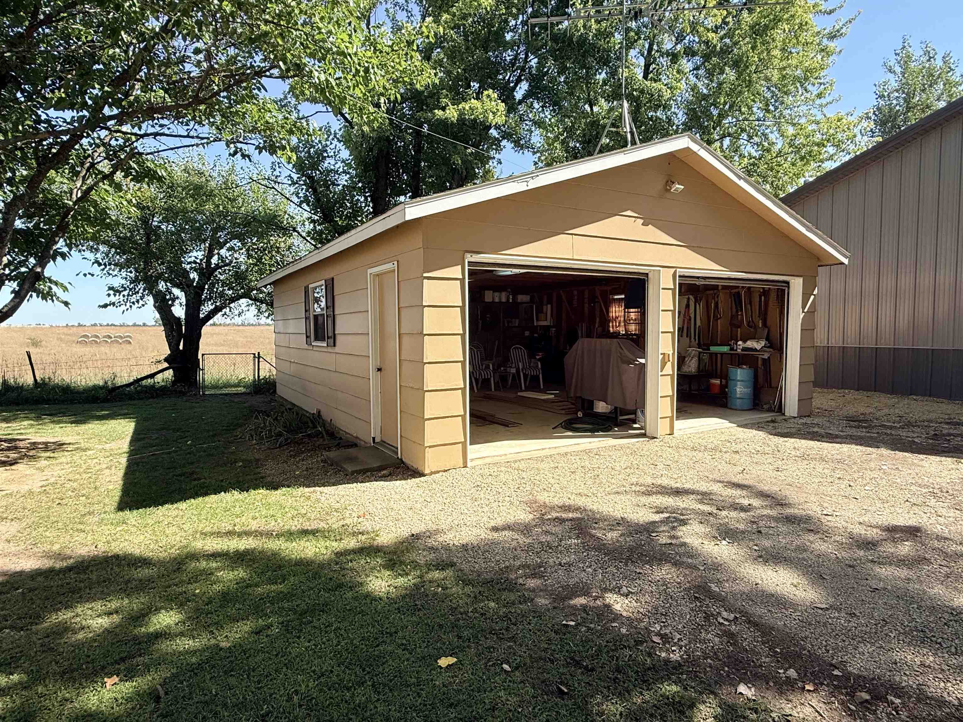 2128 Schlotthauer Marion KS 66861