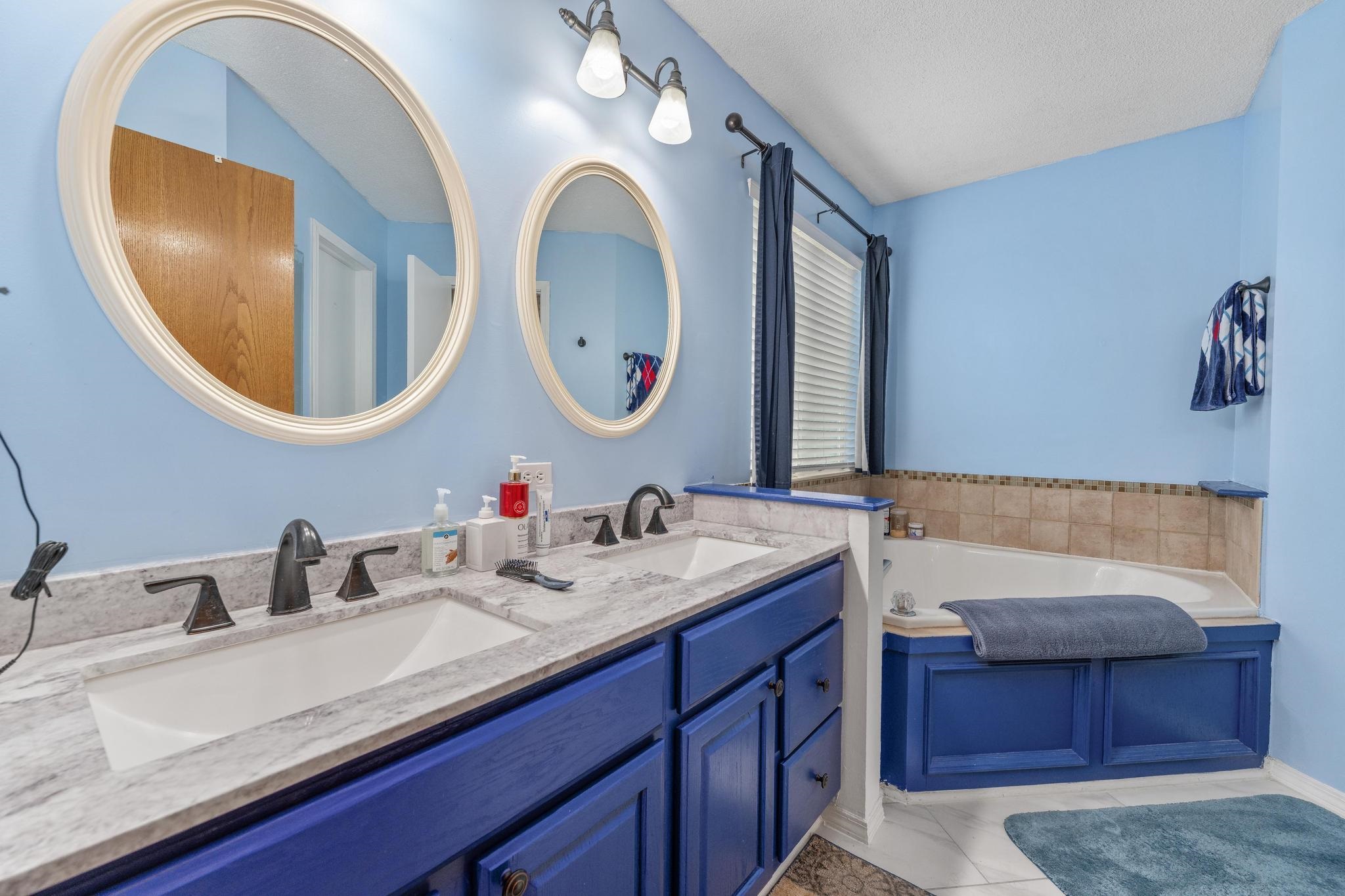703 S Todd Circle Wichita KS 67207