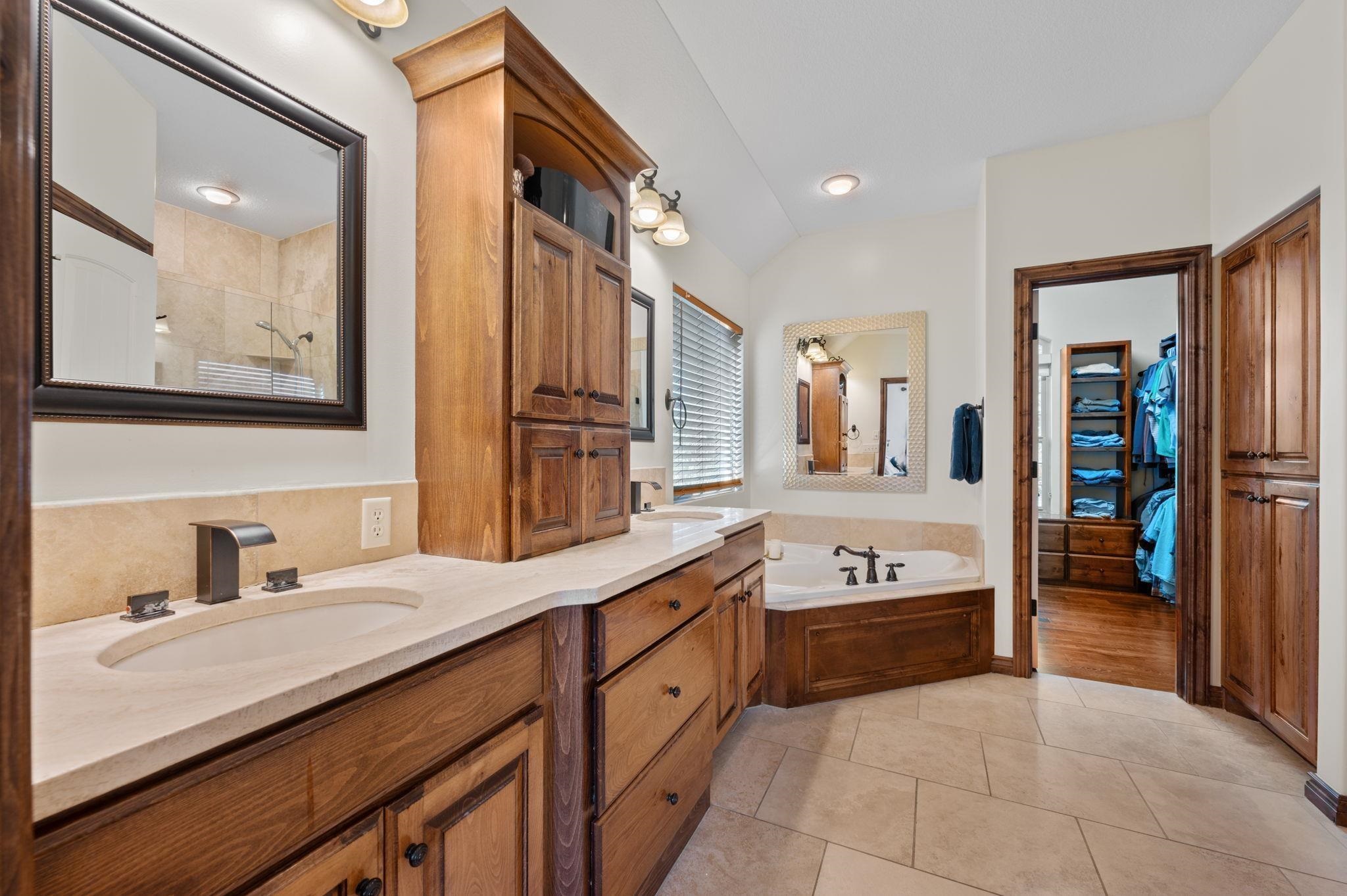 1427 E Timber Falls Court Andover KS 67002