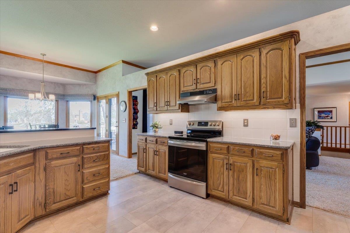 2516 N Meadow Grove Circle Wichita KS 67205