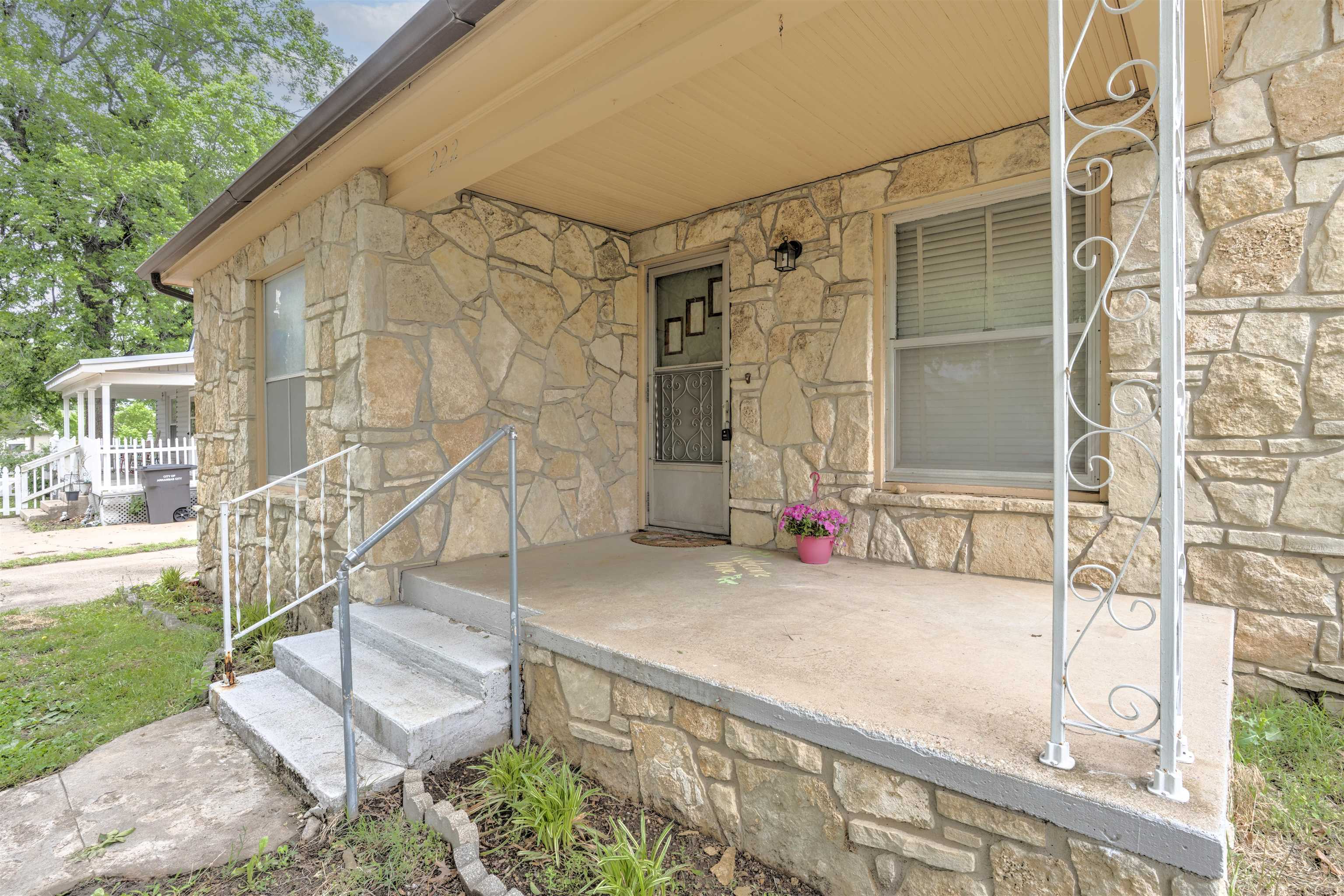 222 N 1st Street Arkansas City KS 67005