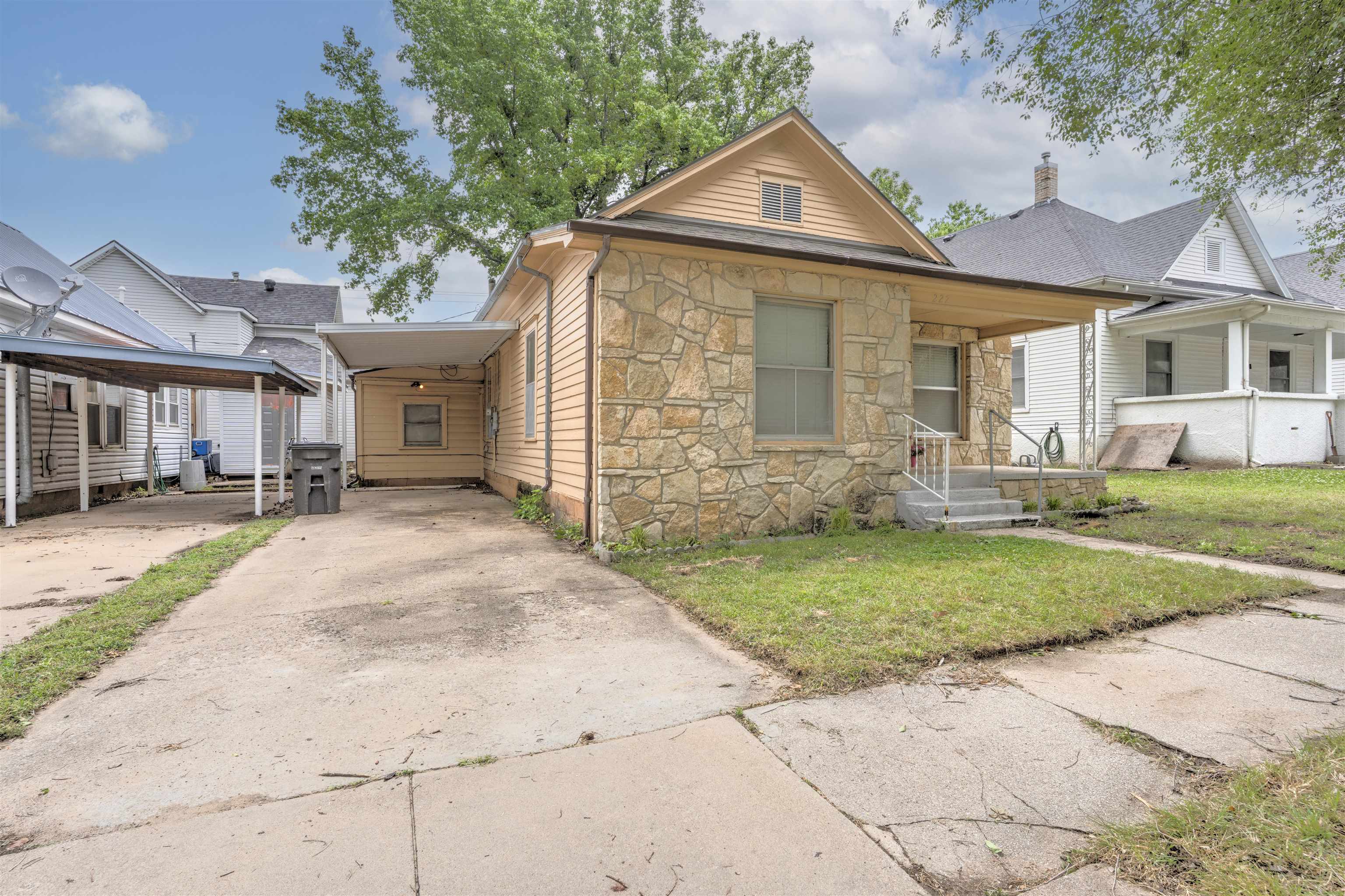 222 N 1st Street Arkansas City KS 67005