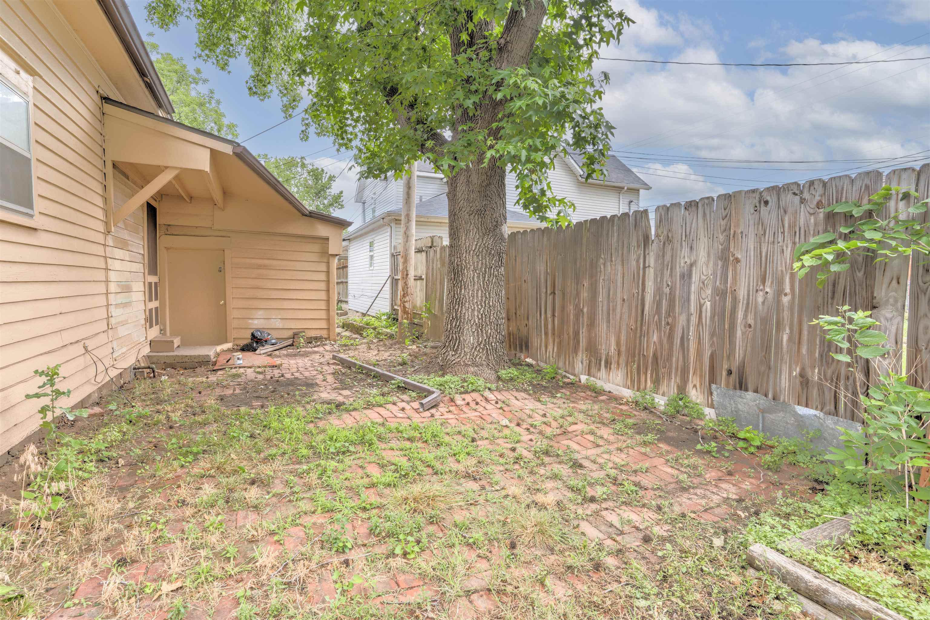 222 N 1st Street Arkansas City KS 67005